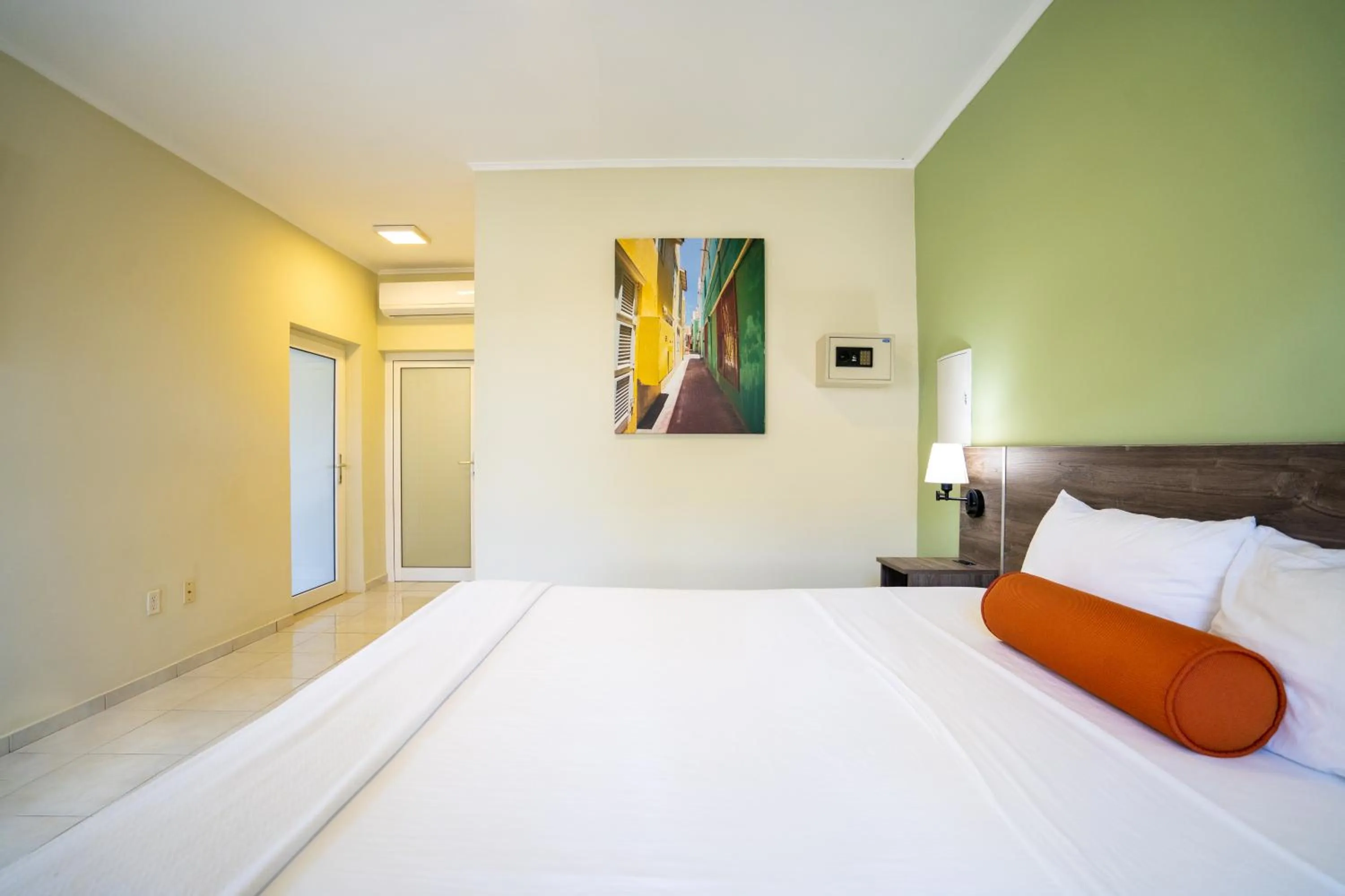 Area and facilities in Delynne Boutique Hotel