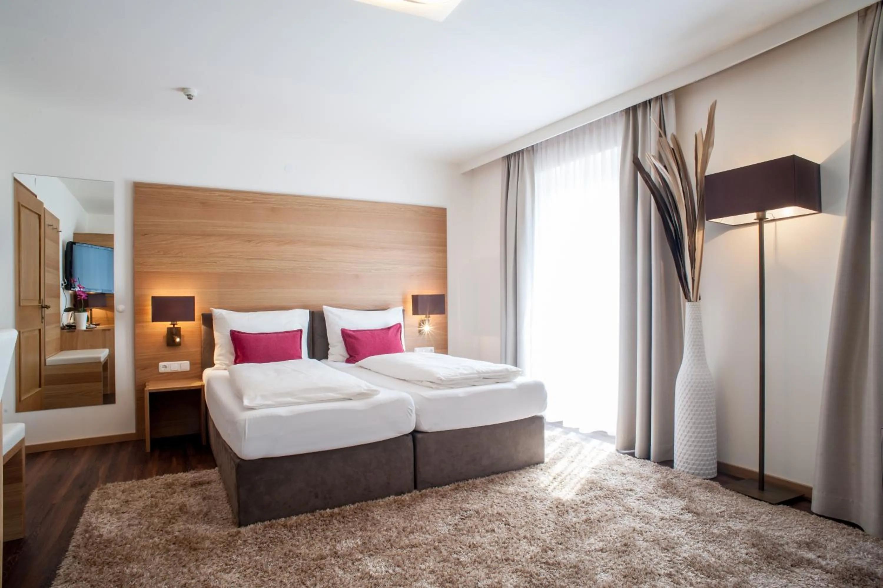 Staff, Bed in Rumer Hof