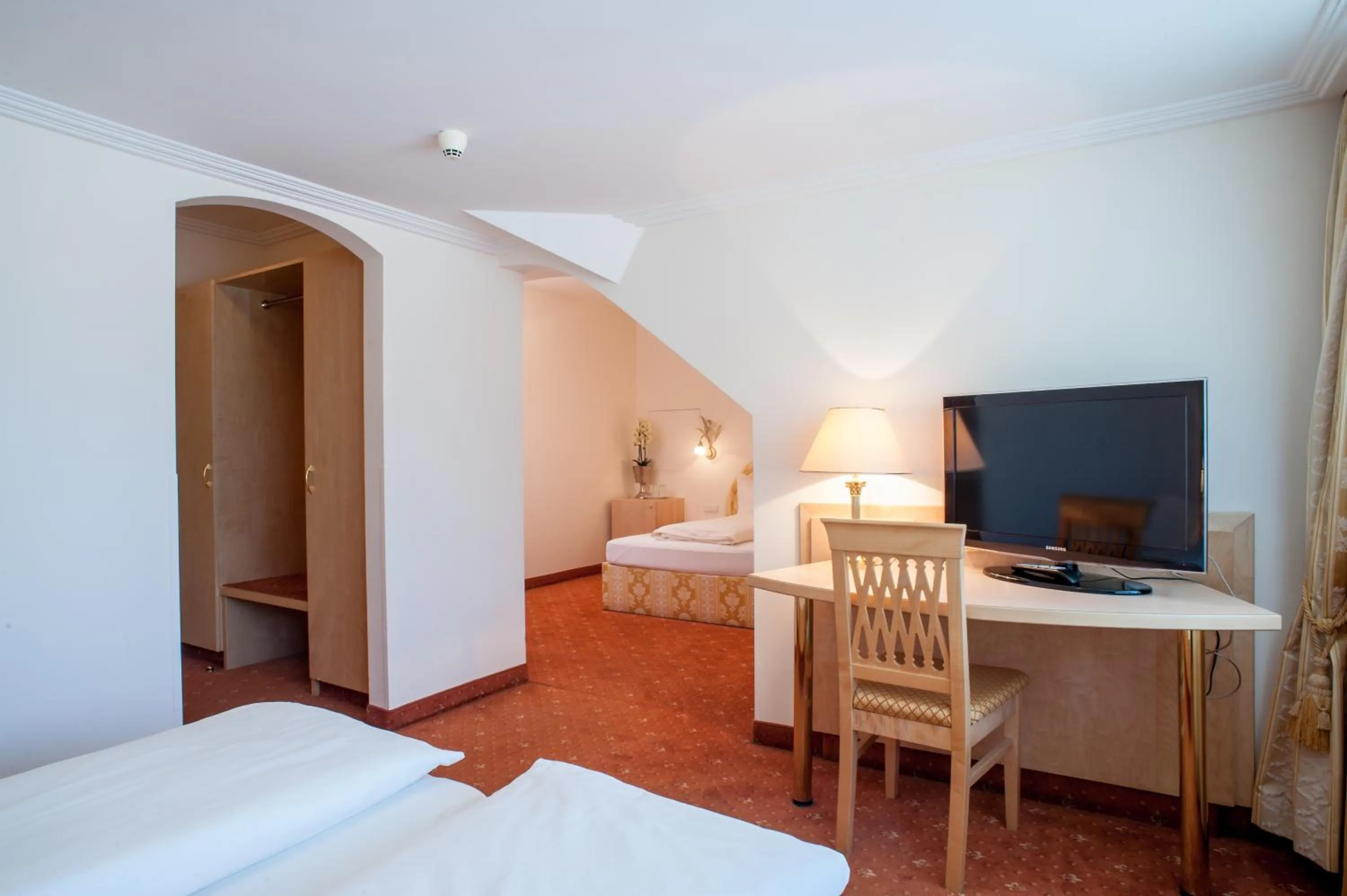 Photo of the whole room, Bed in Rumer Hof