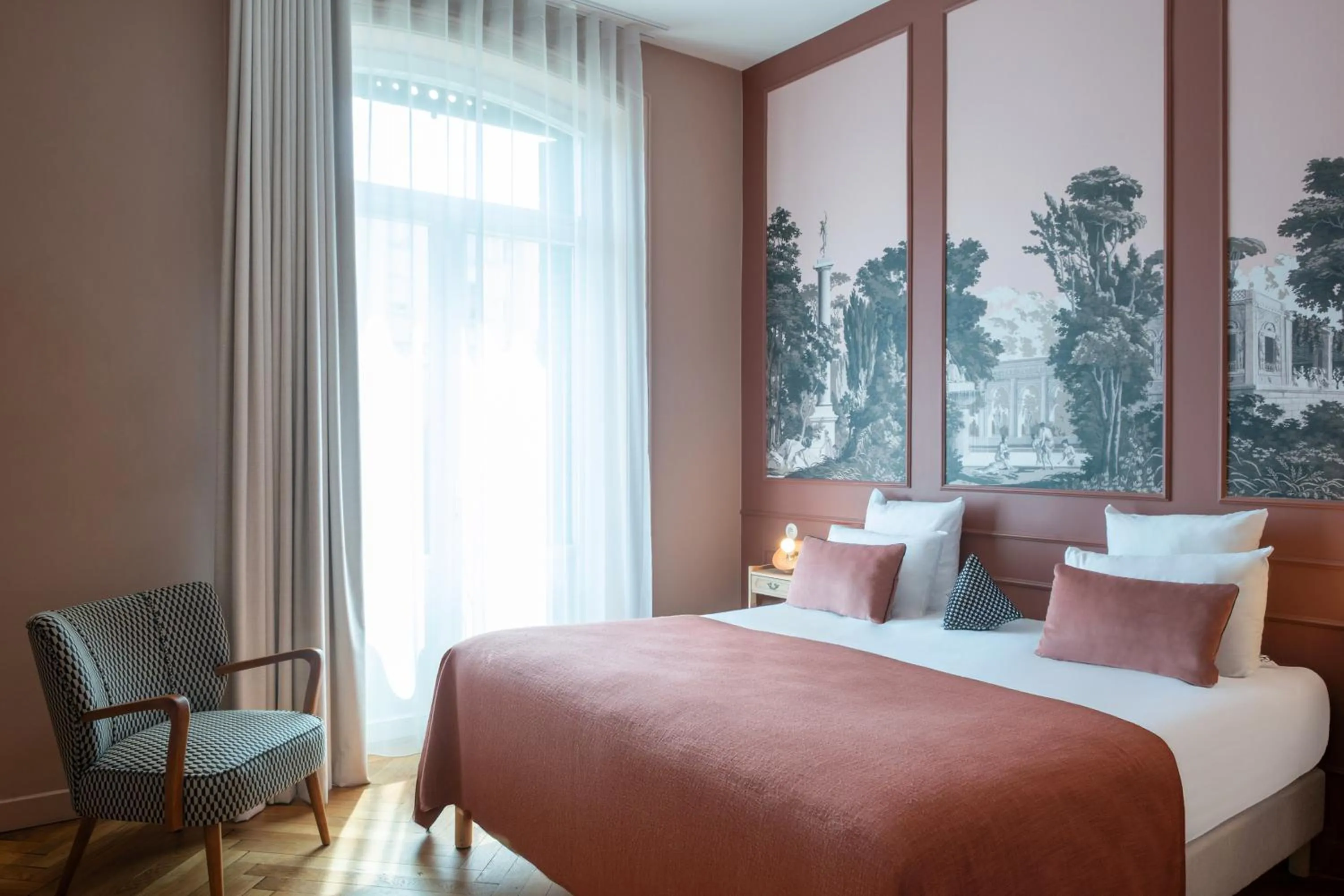 Bed in Hôtel Maison Lacassagne Lyon