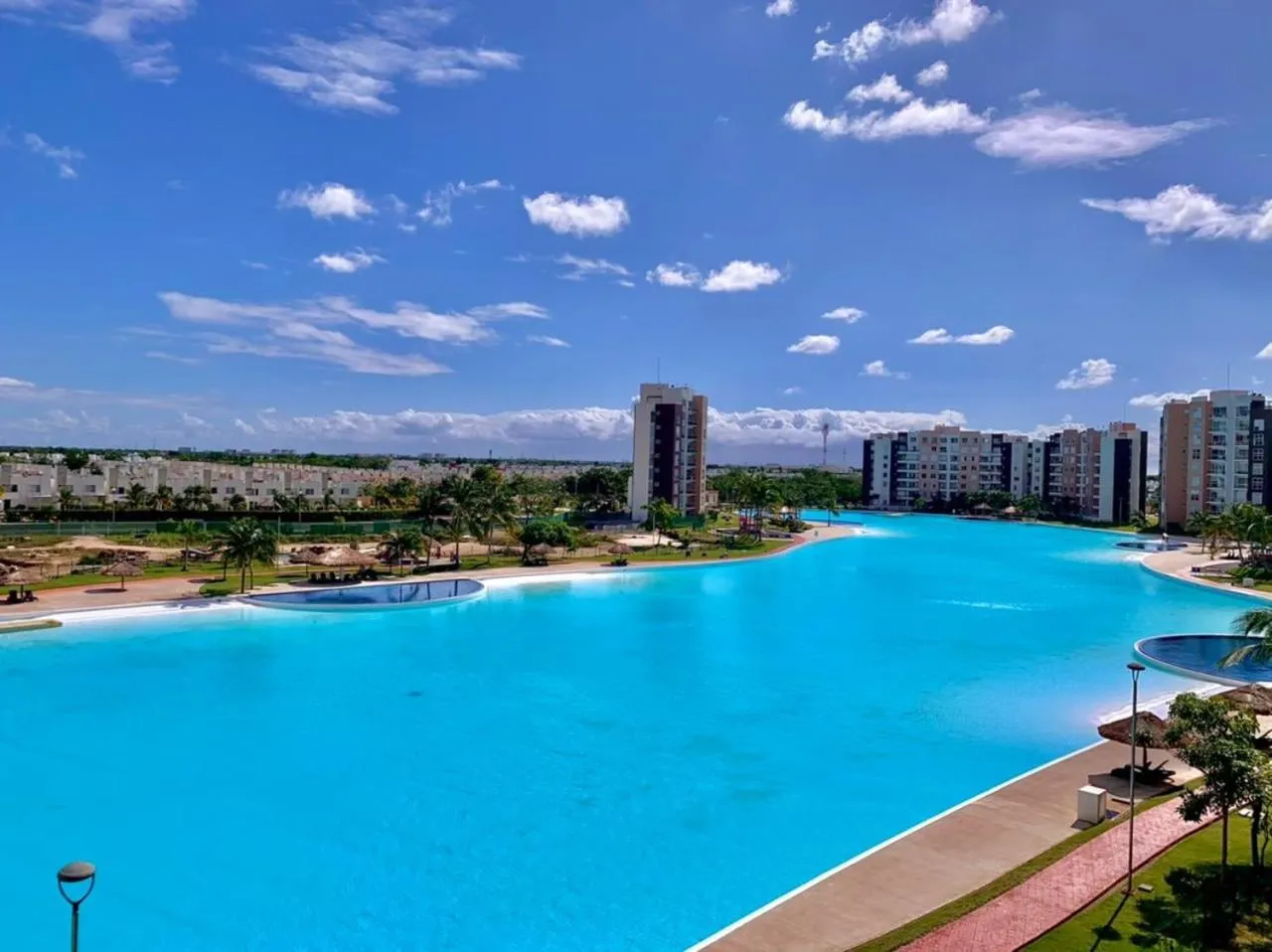 Swimming pool in Apartment for rent in Cancun