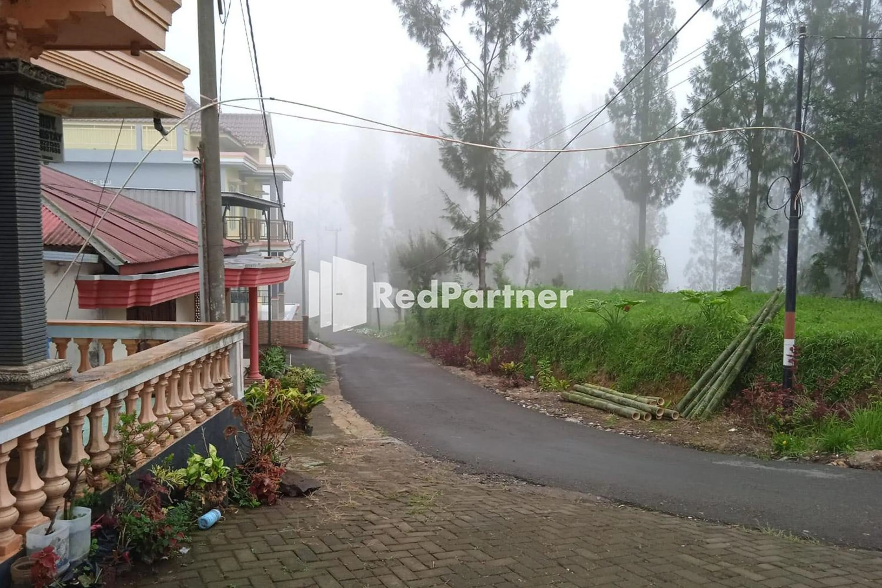 Street view in Gebby Homestay Bromo RedPartner