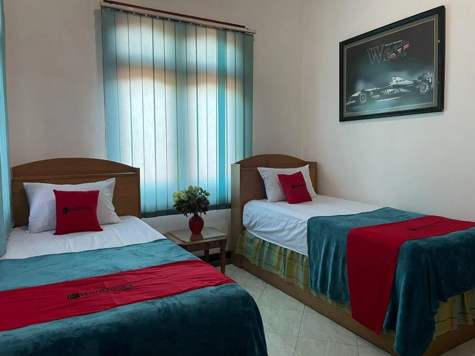 Bedroom, Bed in RedDoorz Syariah @ Karang Pilang