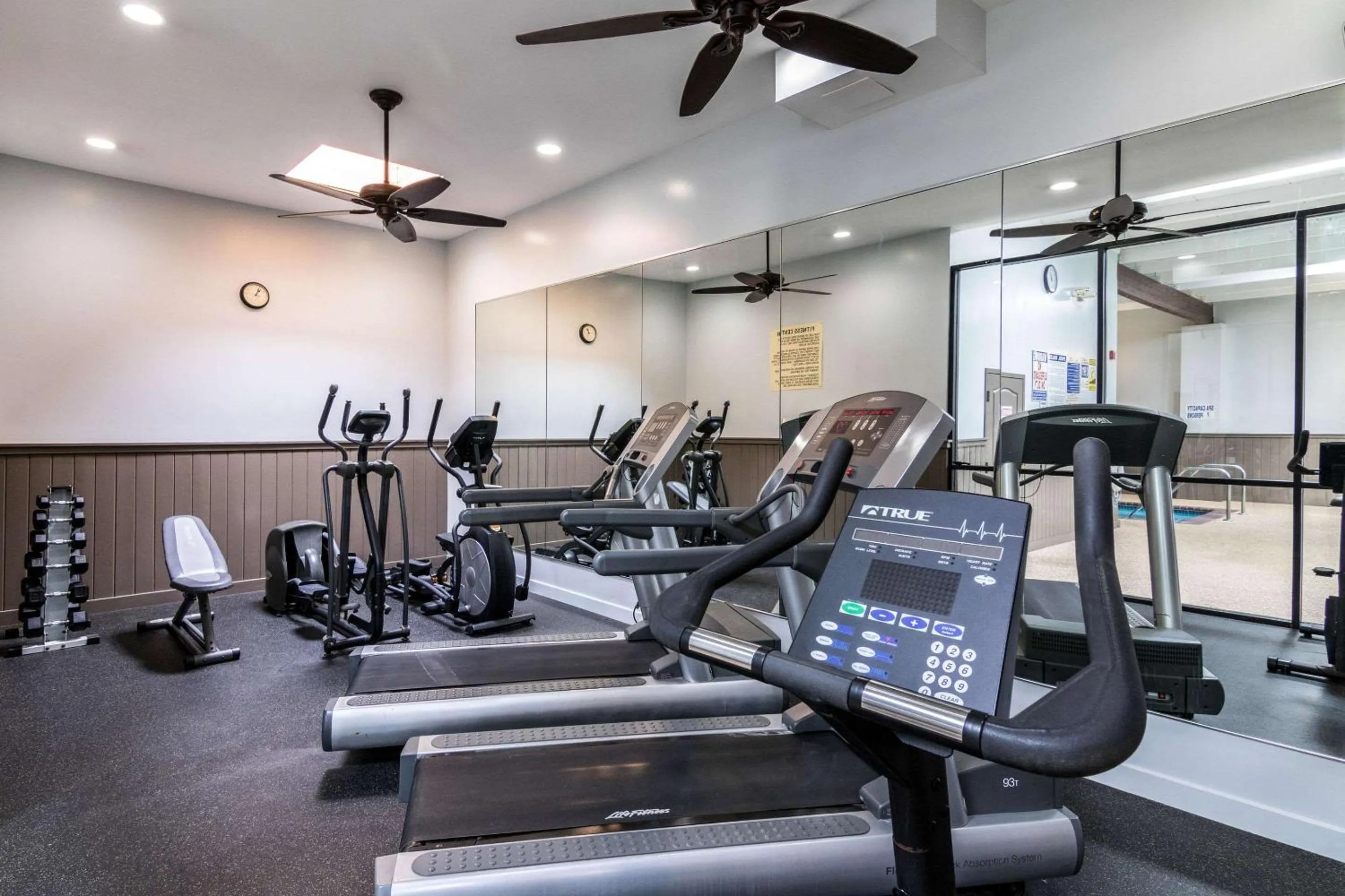 Fitness centre/facilities in Comfort Inn Plymouth-Minneapolis