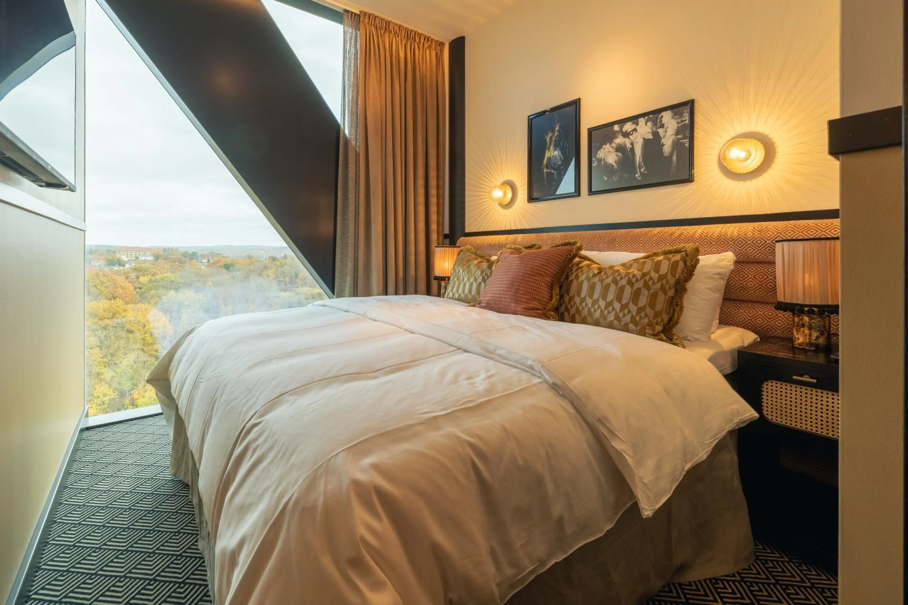 Bedroom, Bed in Jacyz