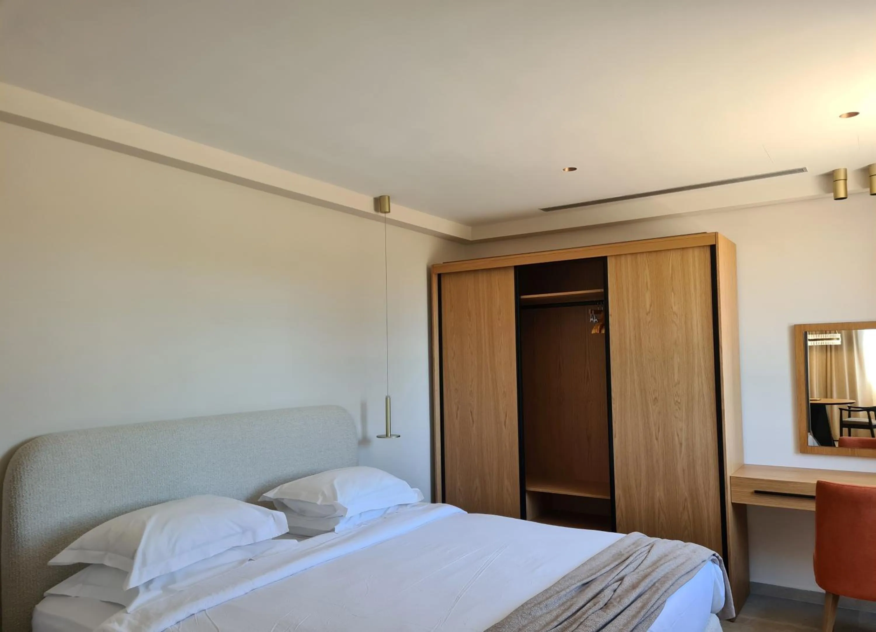 Bedroom, Bed in Celestial All Suites