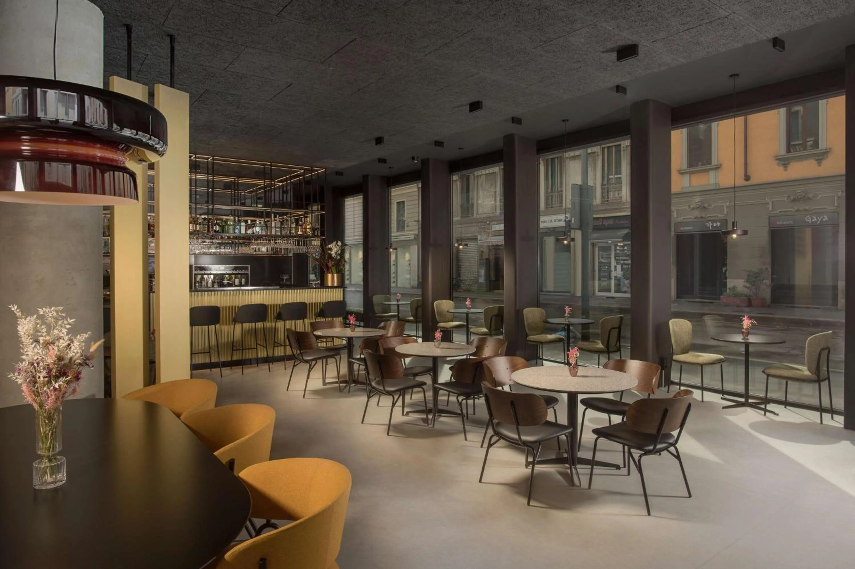 Lounge or bar in NH Milano Corso Buenos Aires