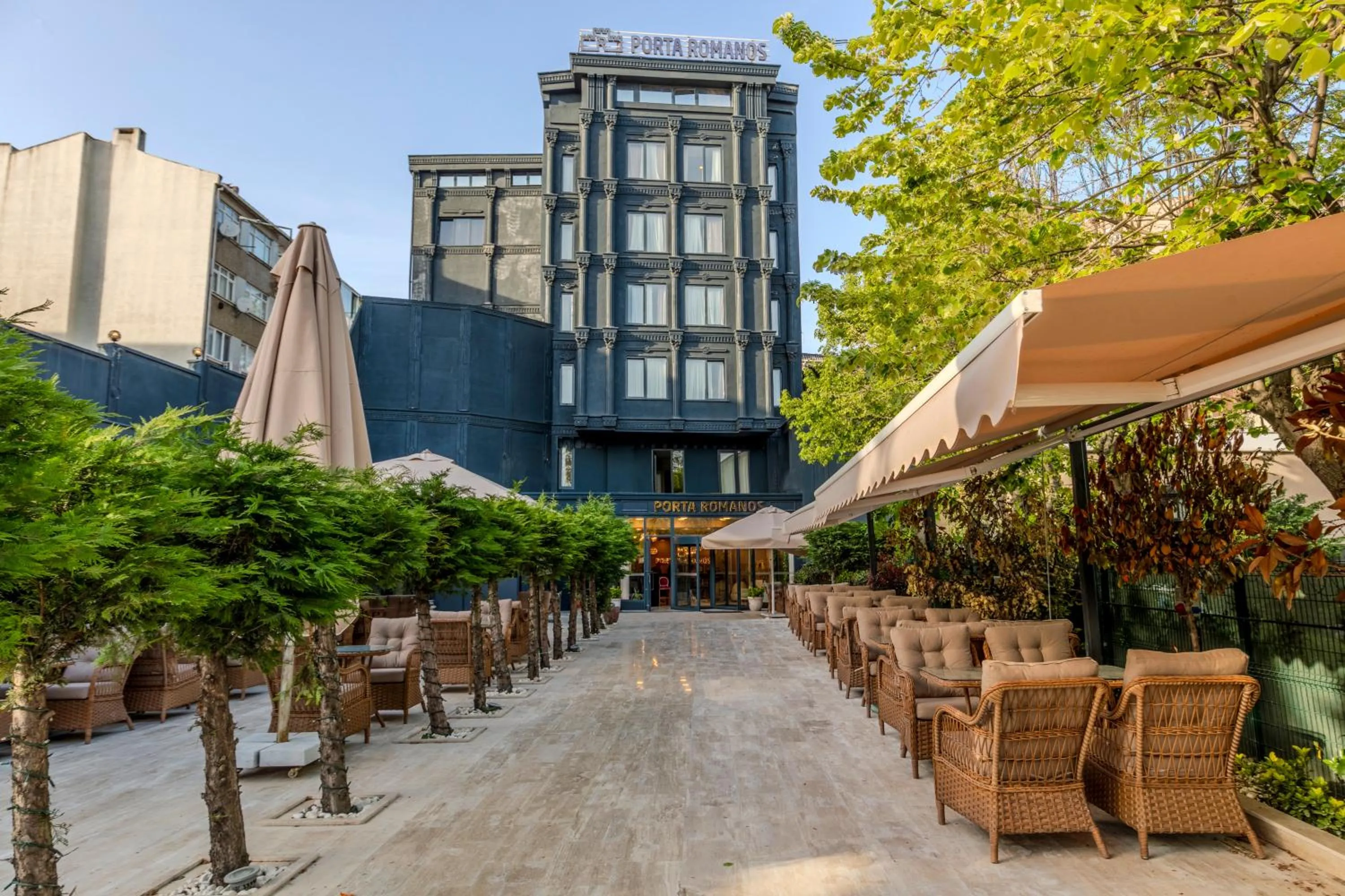 Garden in Istanbul Old City Topkapi Porta Romanos Hotel Ottoman Heritage