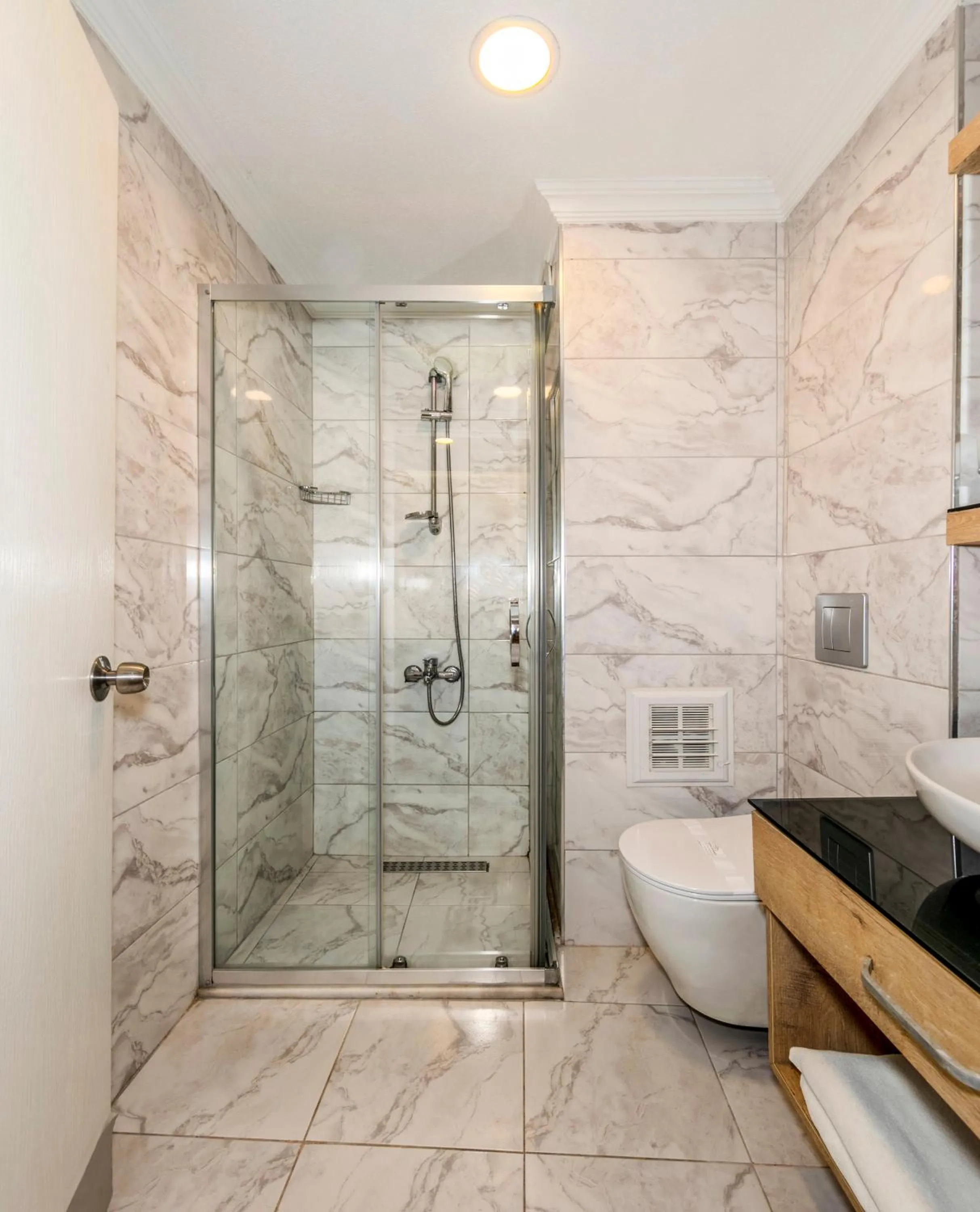 Bathroom in Istanbul Old City Topkapi Porta Romanos Hotel Ottoman Heritage