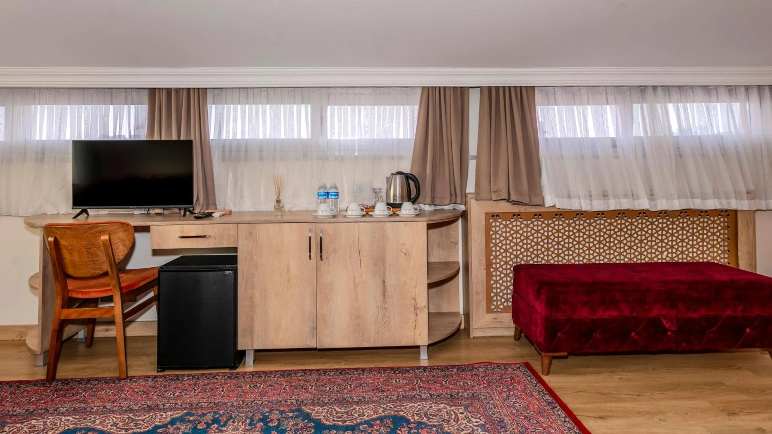 Photo of the whole room in Istanbul Old City Topkapi Porta Romanos Hotel Ottoman Heritage