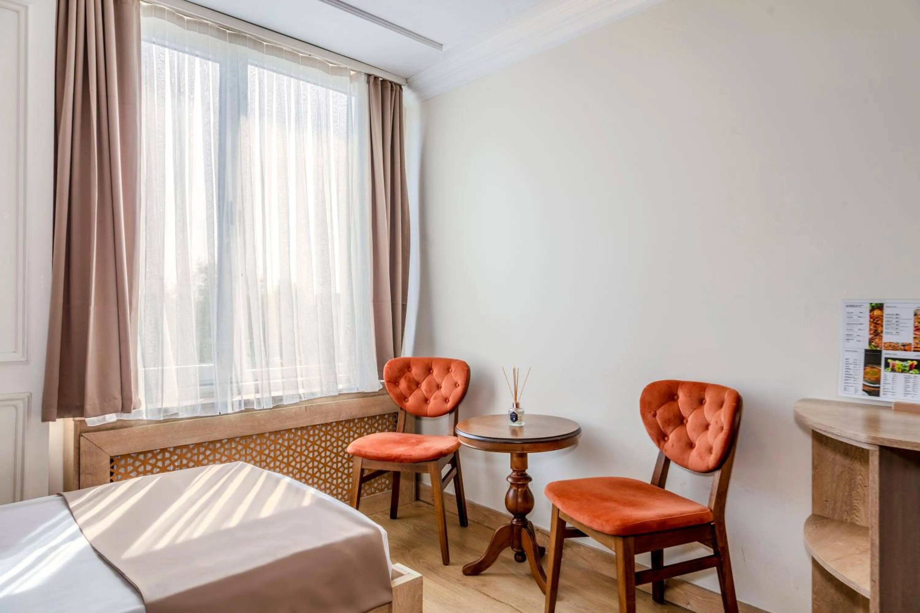 Photo of the whole room, Bed in Istanbul Old City Topkapi Porta Romanos Hotel Ottoman Heritage