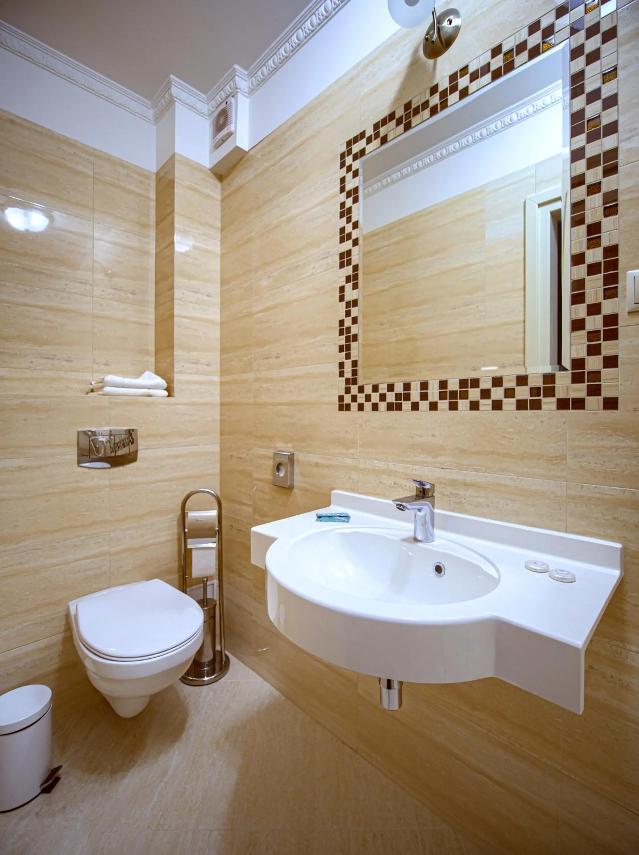 Bathroom in ApartHotel Hubertus