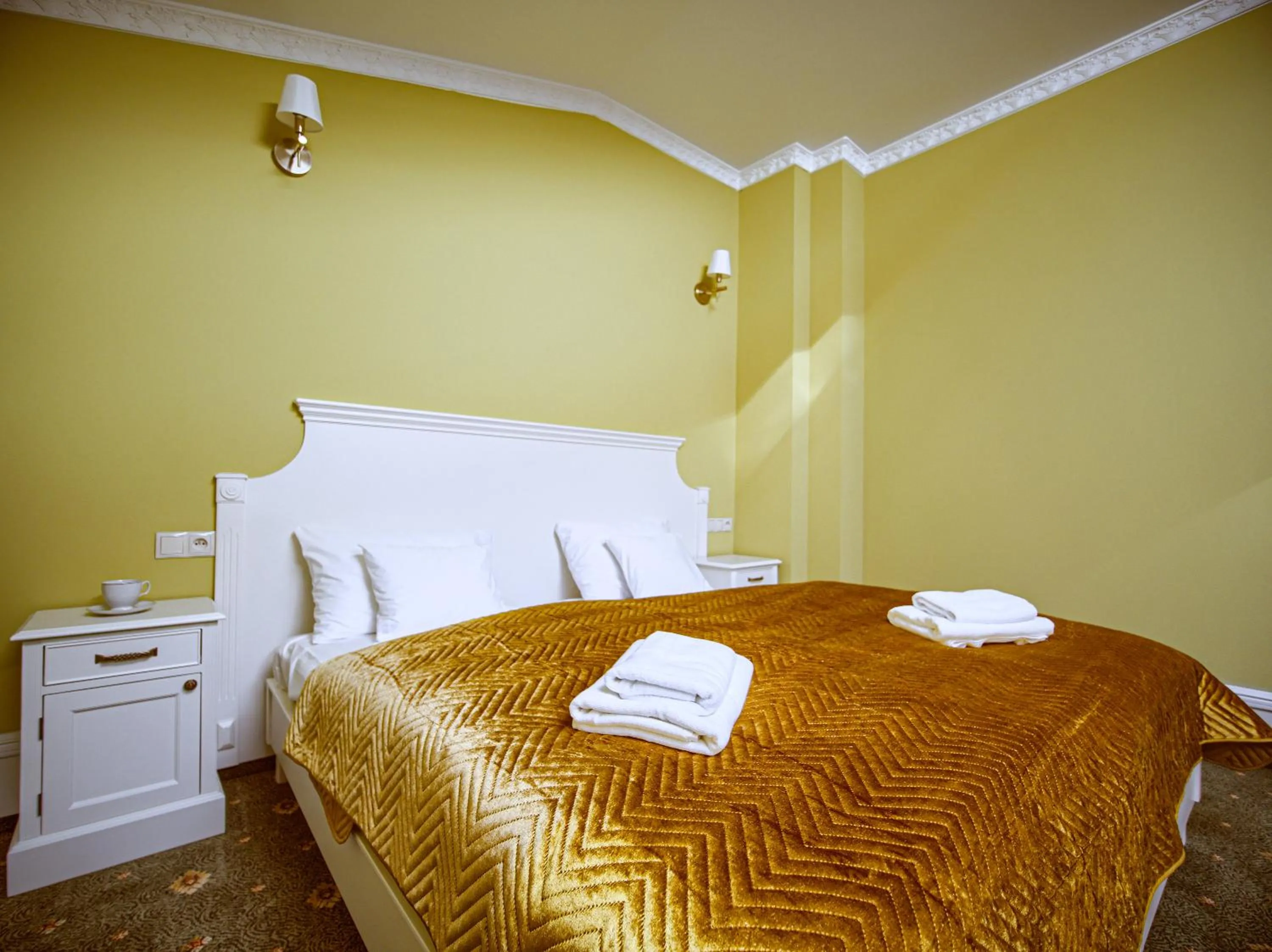 Bed in ApartHotel Hubertus