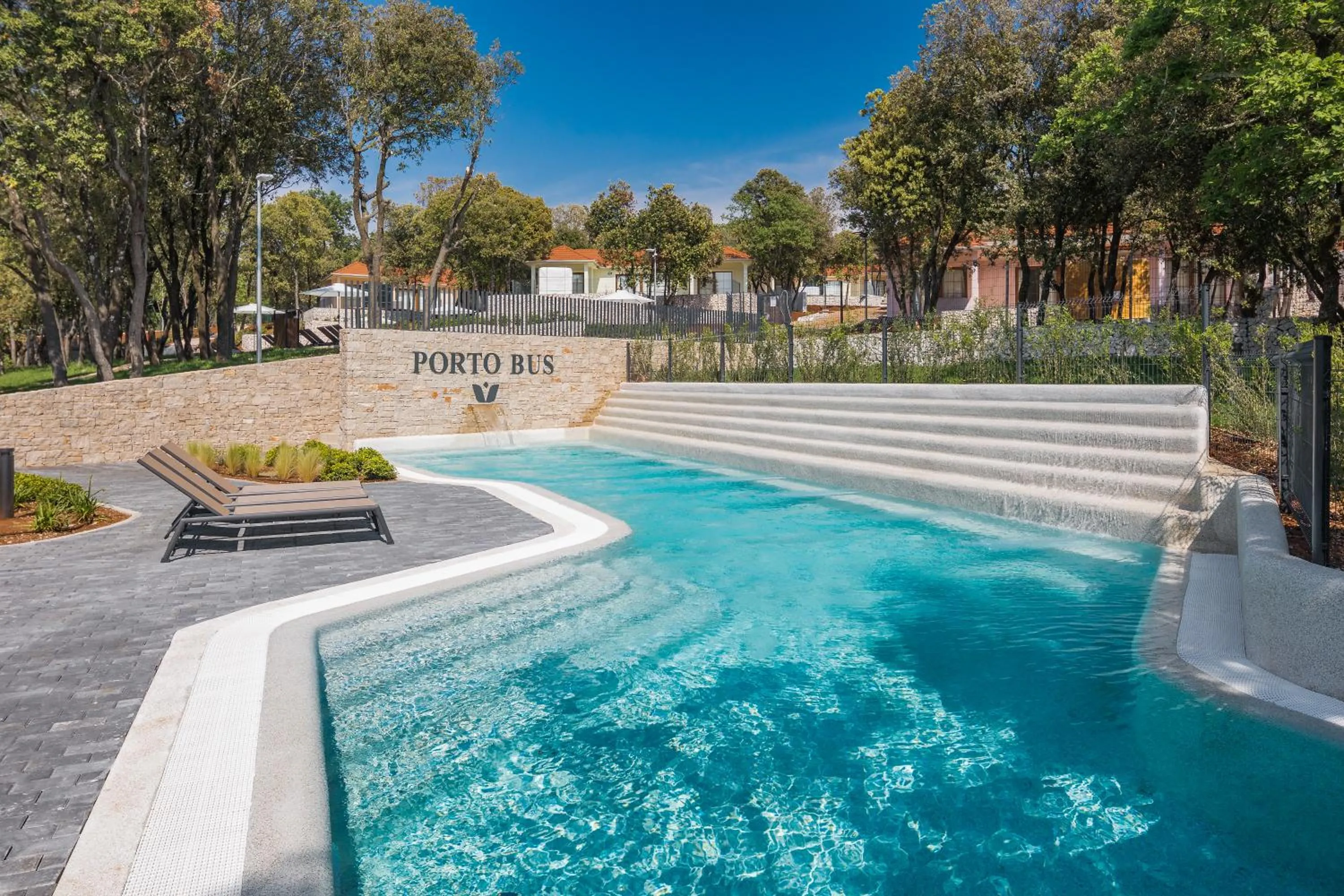 Day in Luxury Glamping Beach Villas Porto Bus