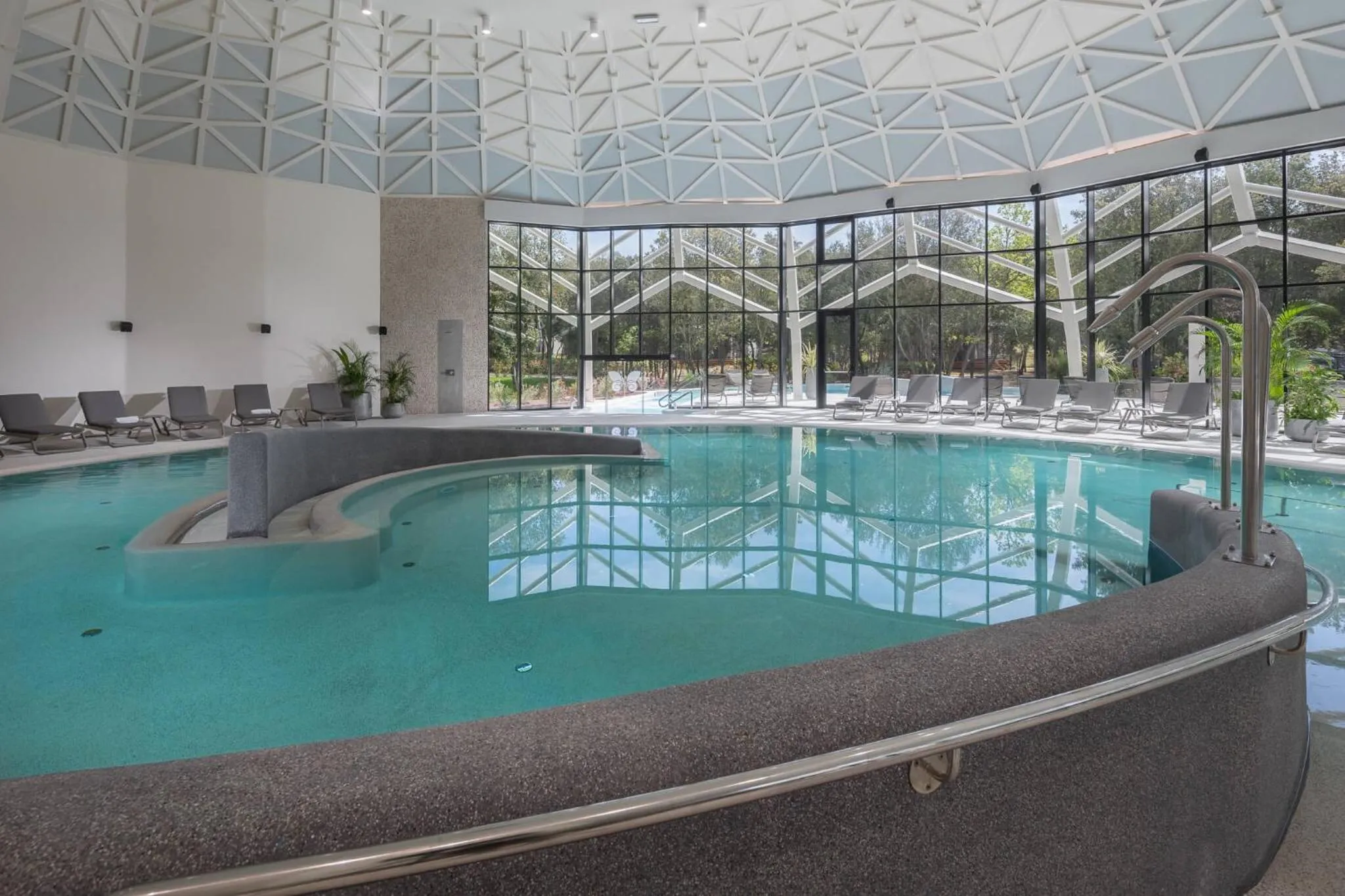 Luxury Glamping Beach Villas Porto Bus