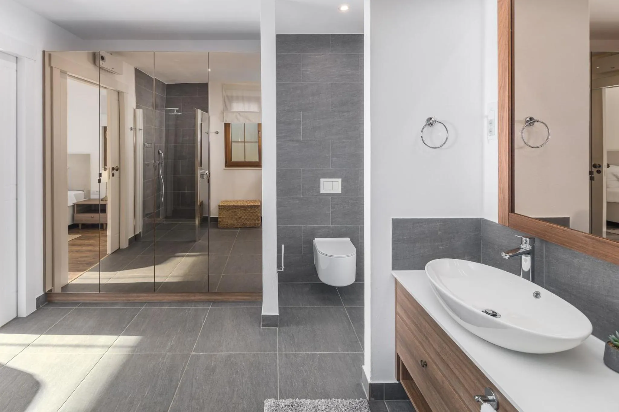 Shower in Luxury Glamping Beach Villas Porto Bus