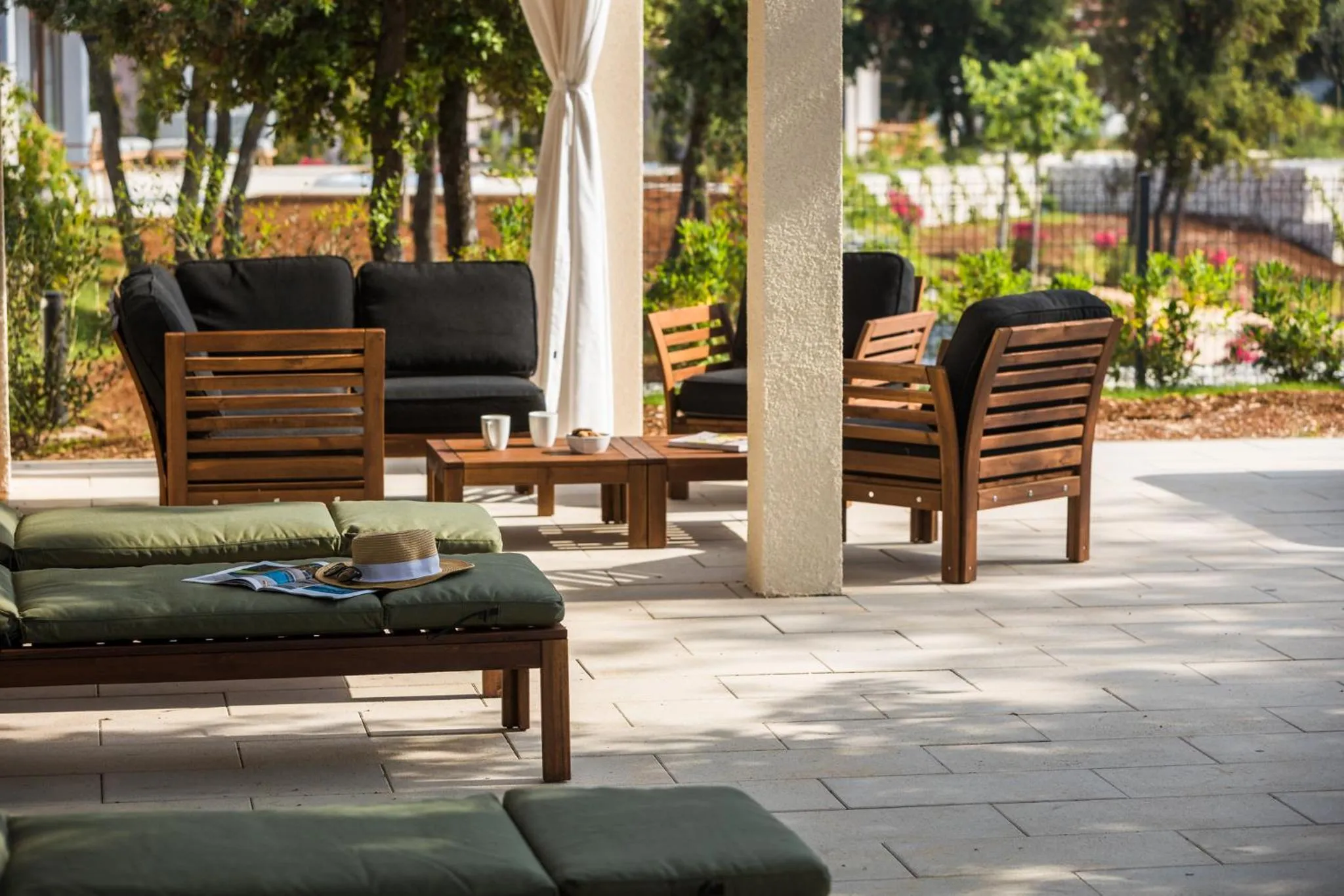 Patio in Luxury Glamping Beach Villas Porto Bus