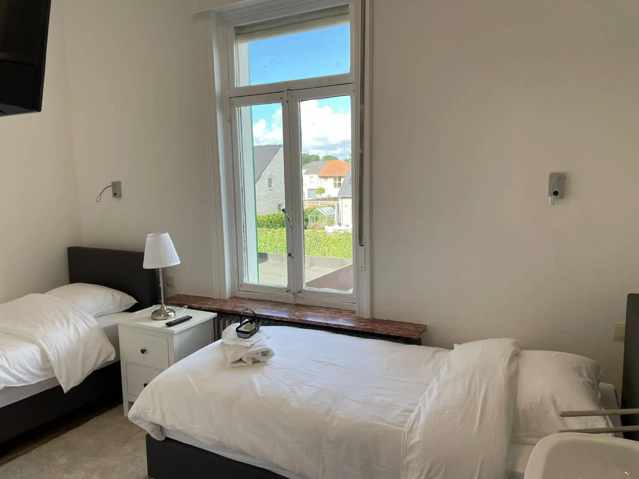 Bed in B&B The White House