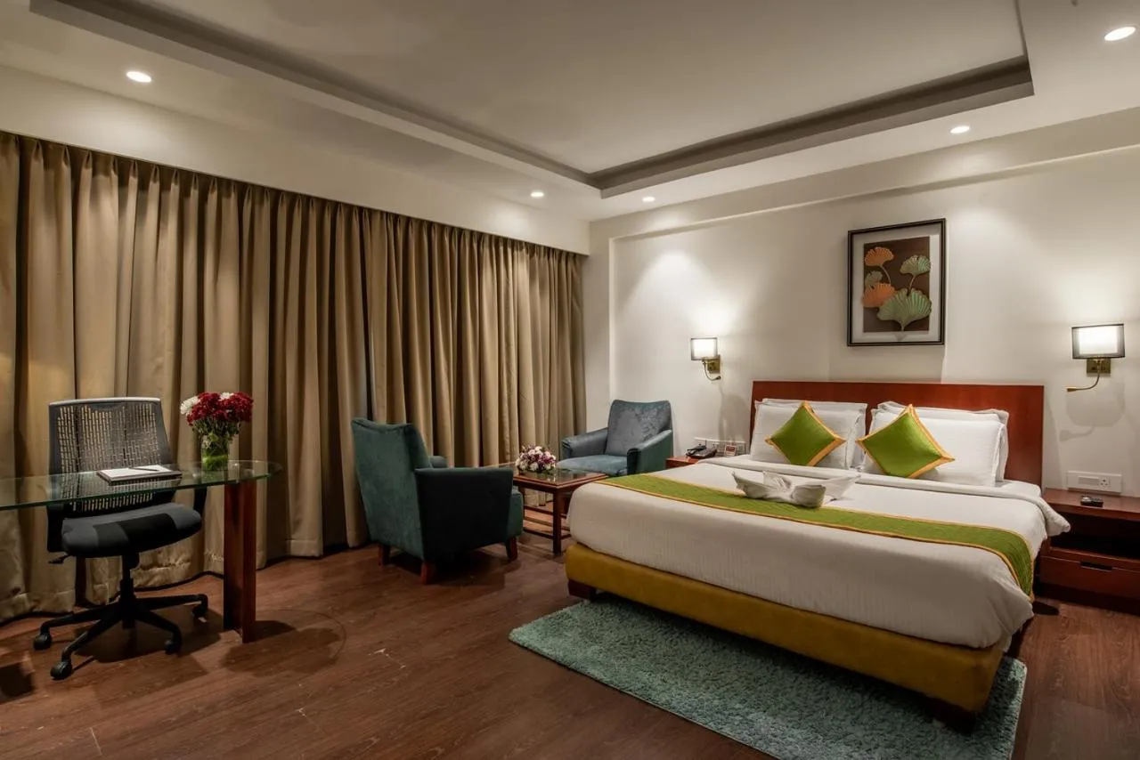 Superior King Room in Royal Regency