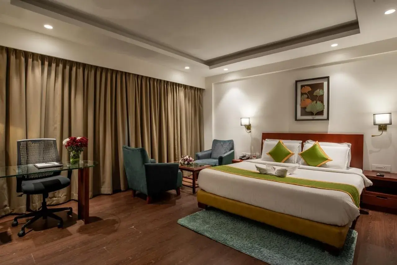 Superior King Room in Royal Regency Superior King Room in Royal Regency