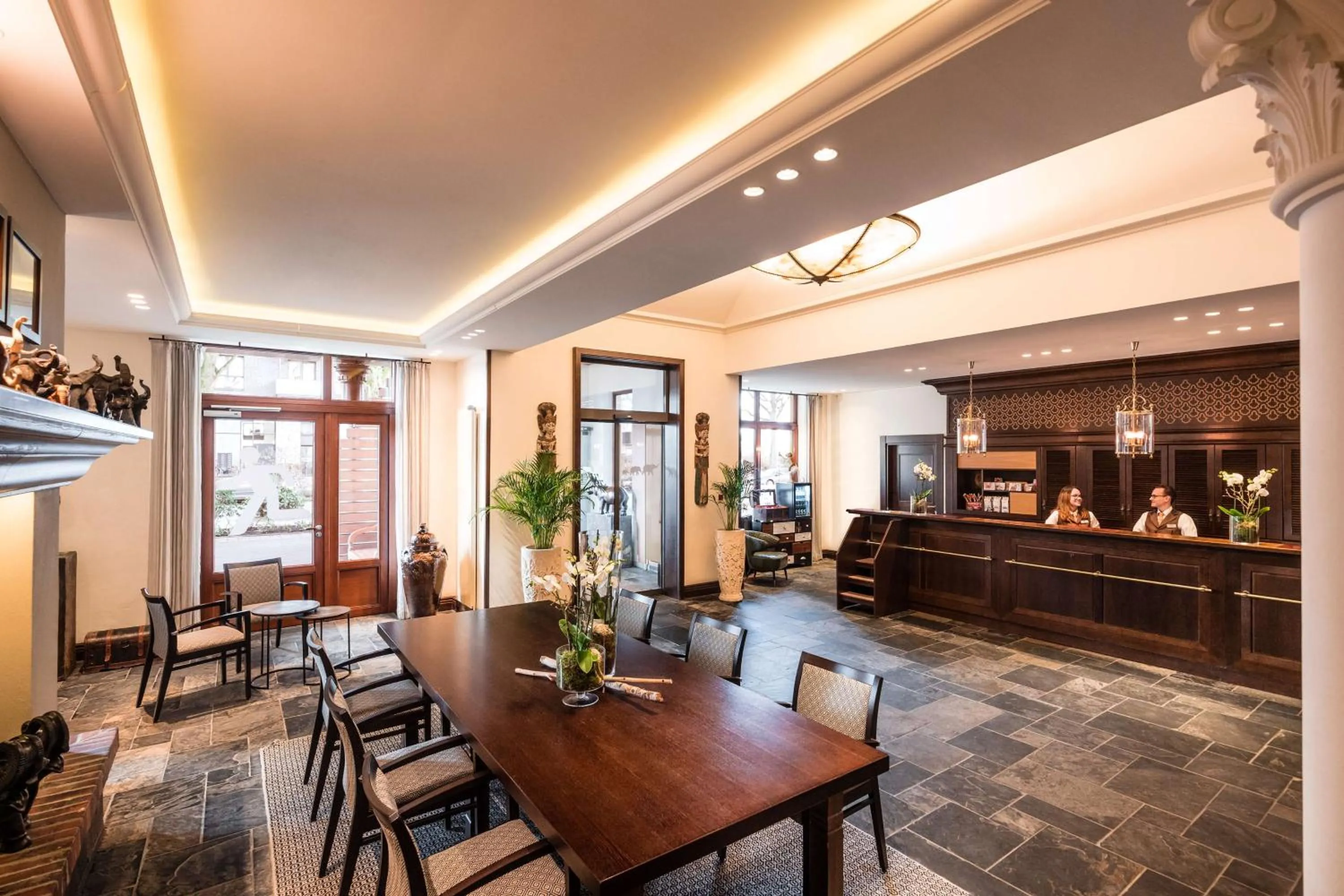 Lobby or reception in Park-Hotel Hagenbeck