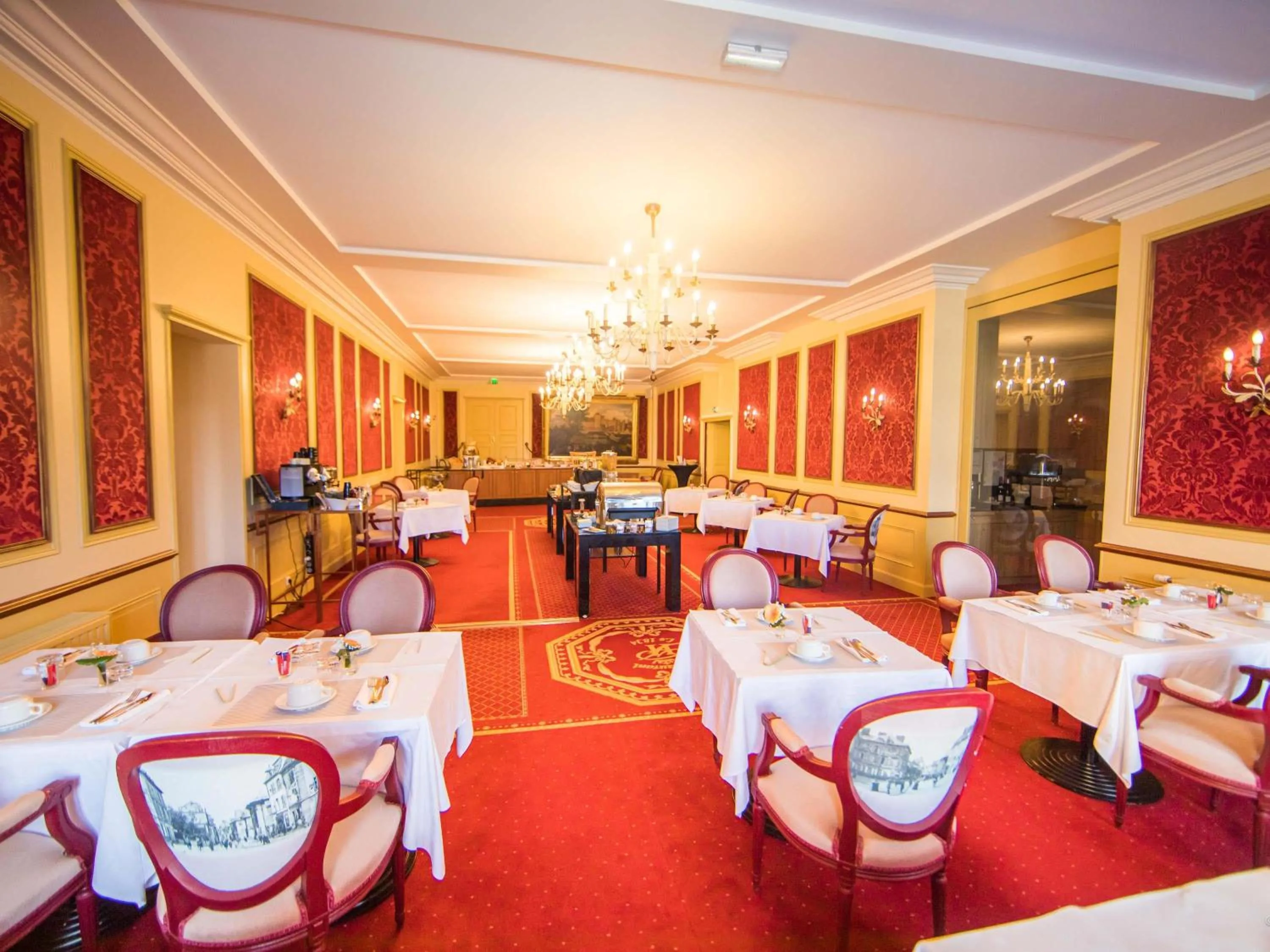 Breakfast in Mercure Moulins Centre Hôtel de Paris