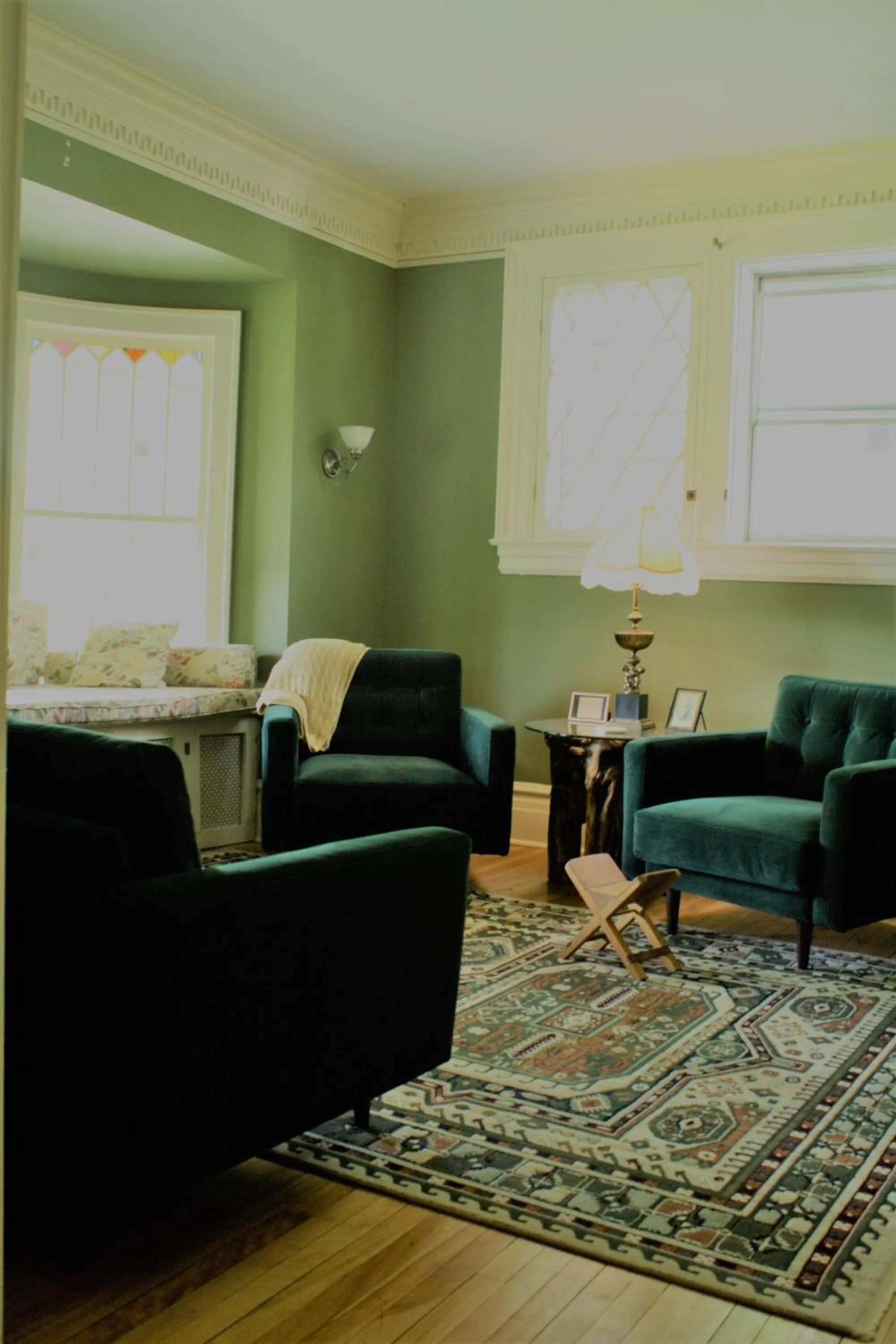 Living room in Franklin Manor Bed and Breakfast