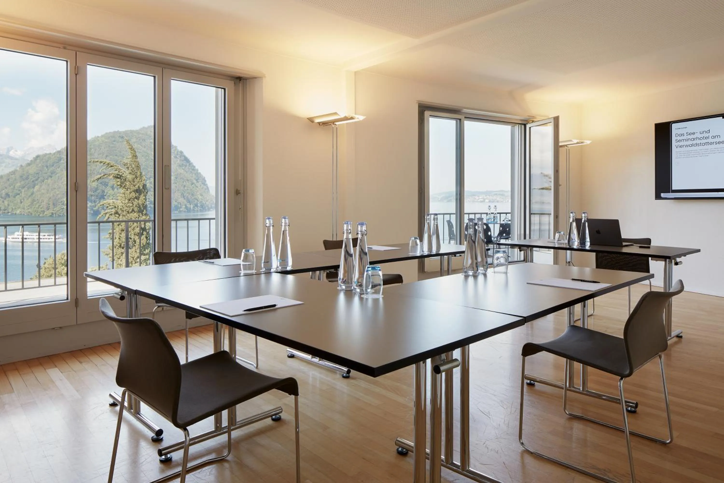 Business facilities in See- und Seminarhotel FloraAlpina Vitznau