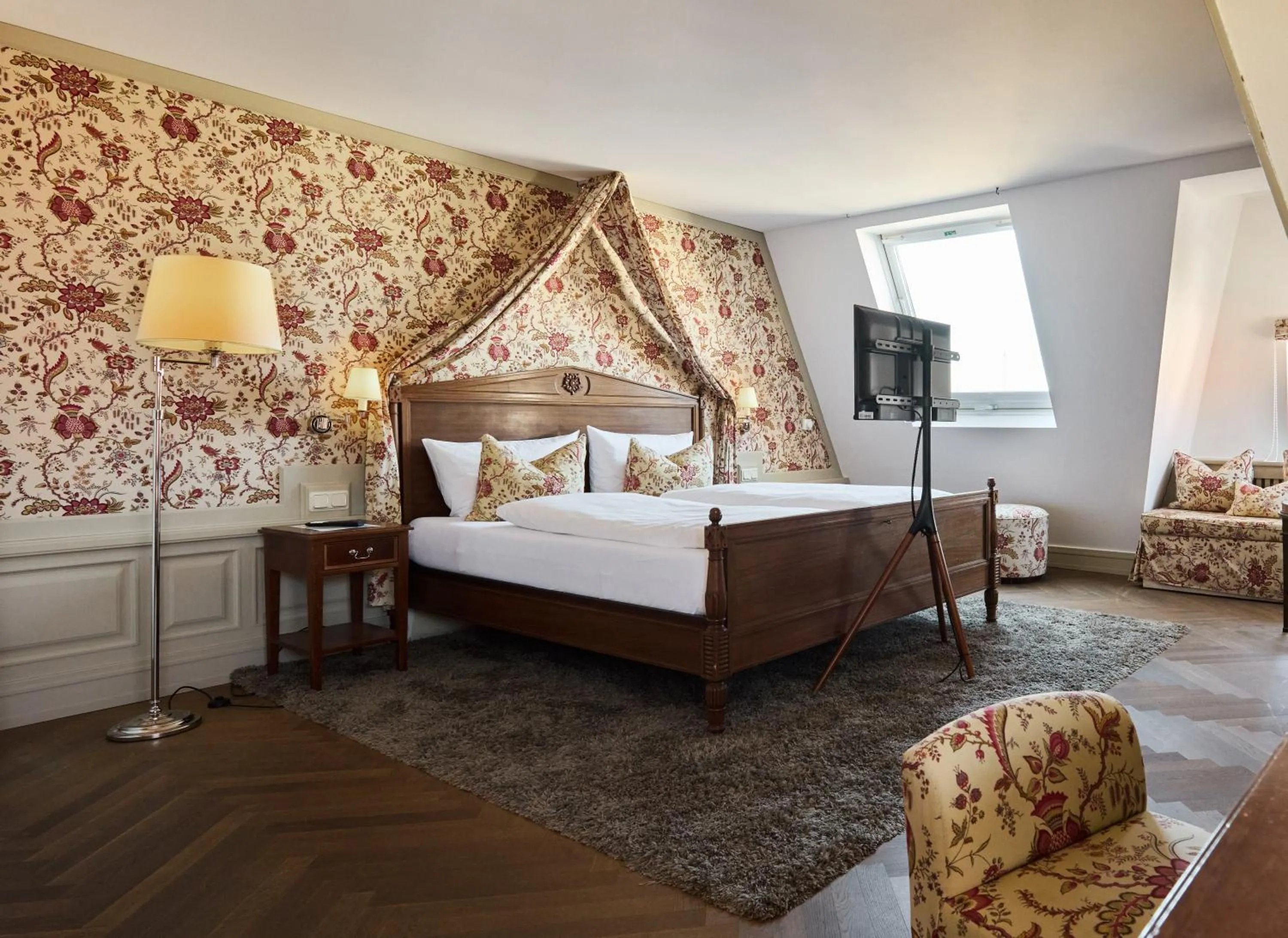 Bed in Hotel Detmolder Hof