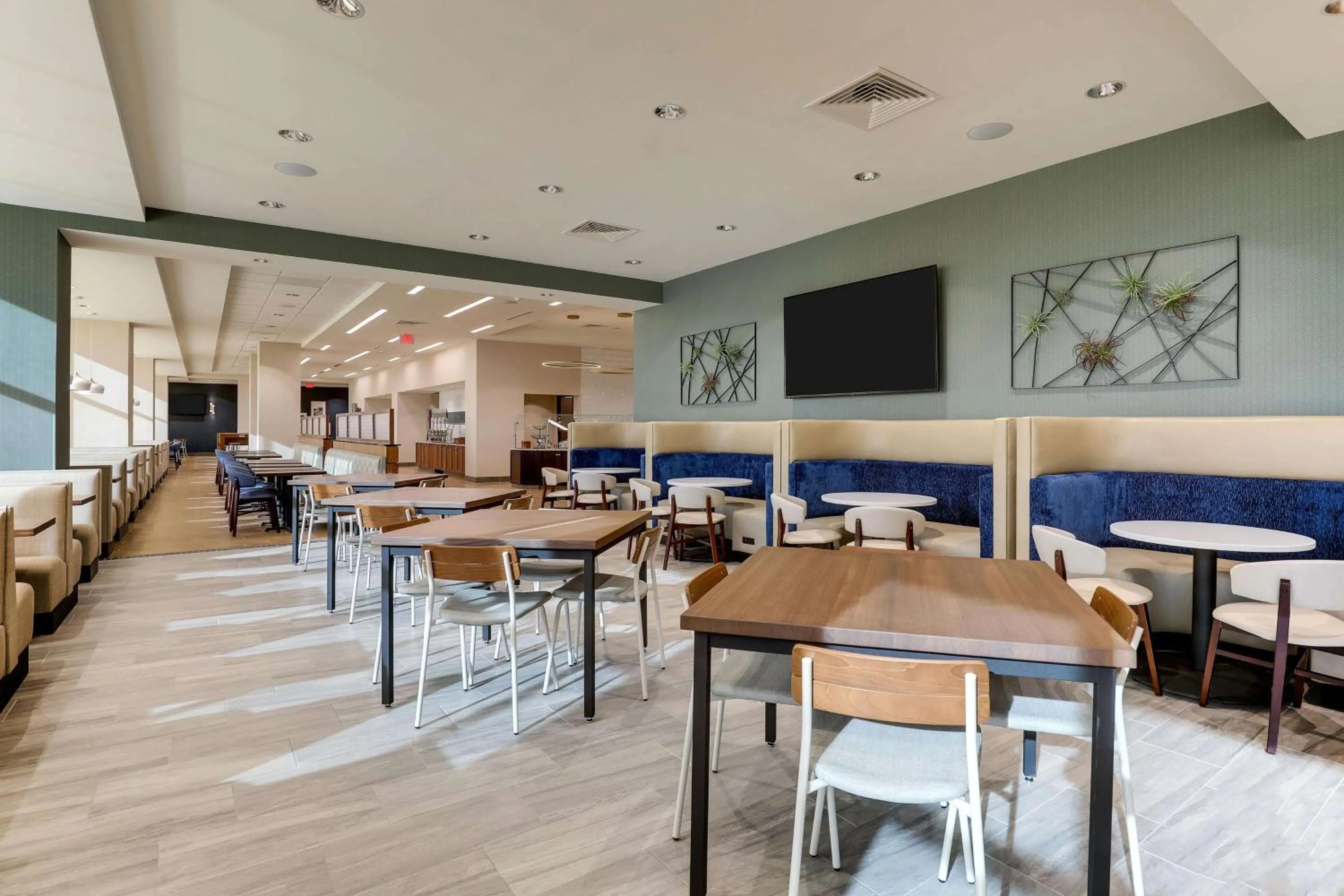 Breakfast in Drury Plaza Hotel Orlando - Disney Springs Area