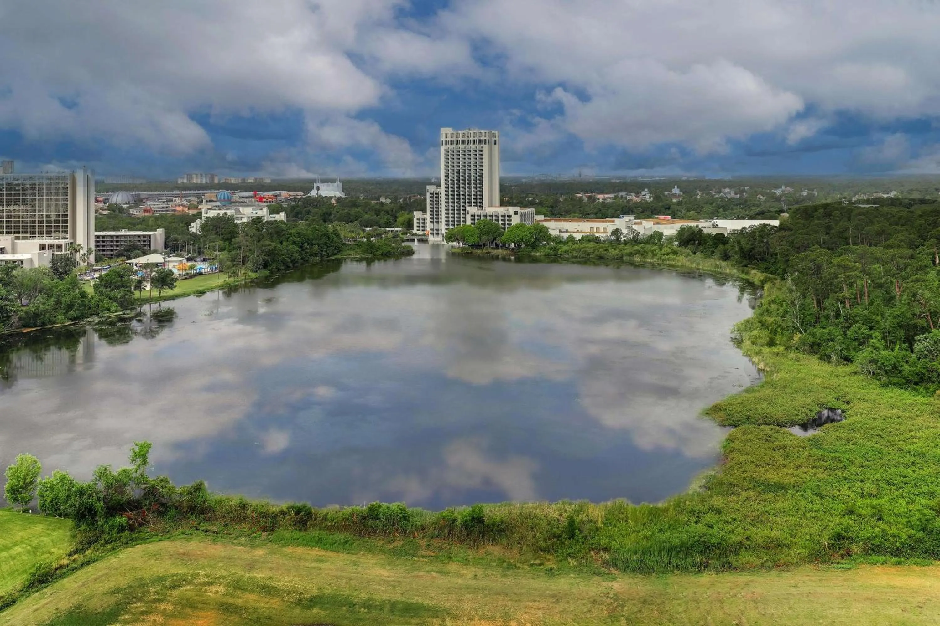 Bedroom in Drury Plaza Hotel Orlando - Disney Springs Area