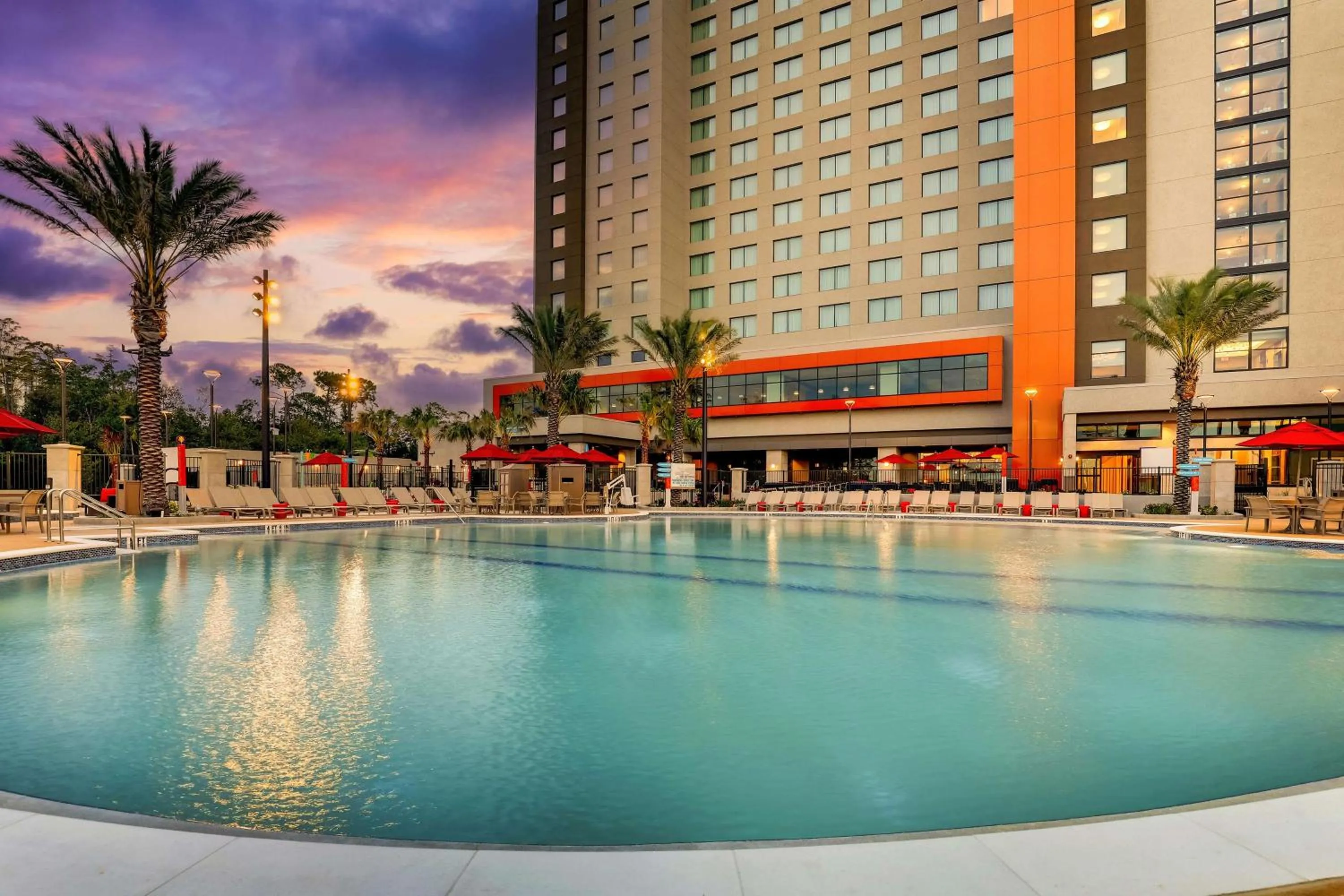 Pool view in Drury Plaza Hotel Orlando - Disney Springs Area