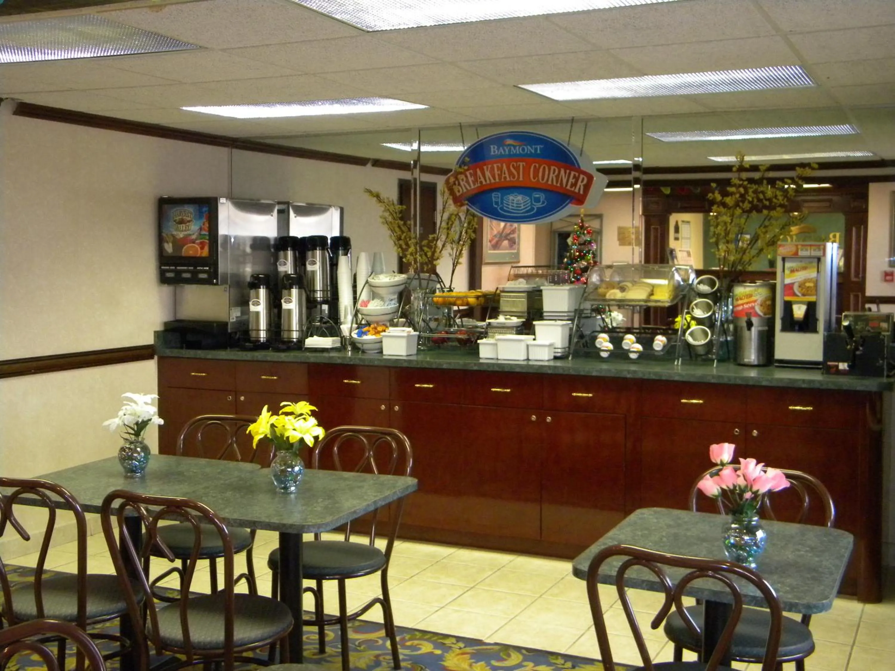 Restaurant/places to eat in Baymont by Wyndham Jackson