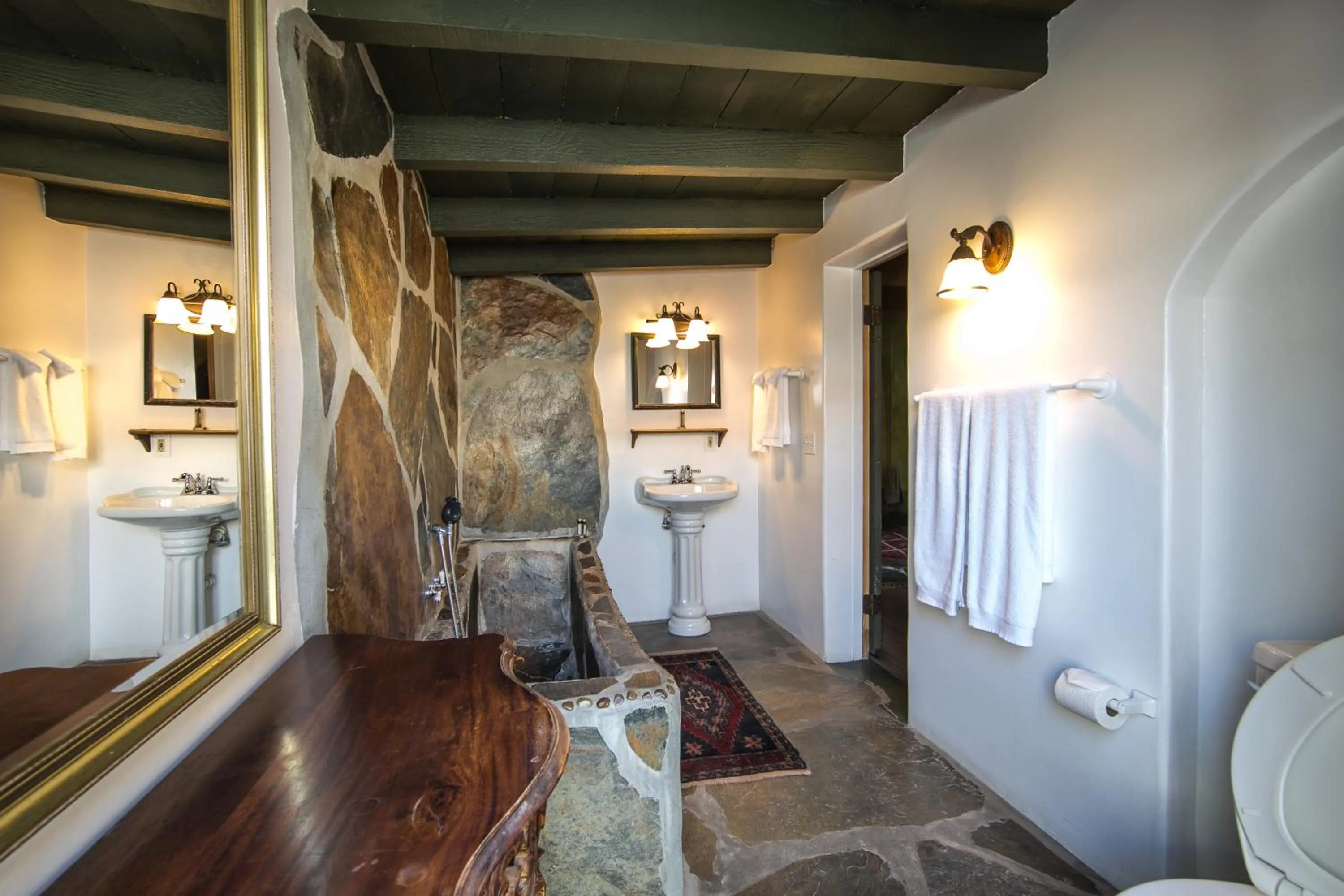 Bathroom in Korakia Pensione