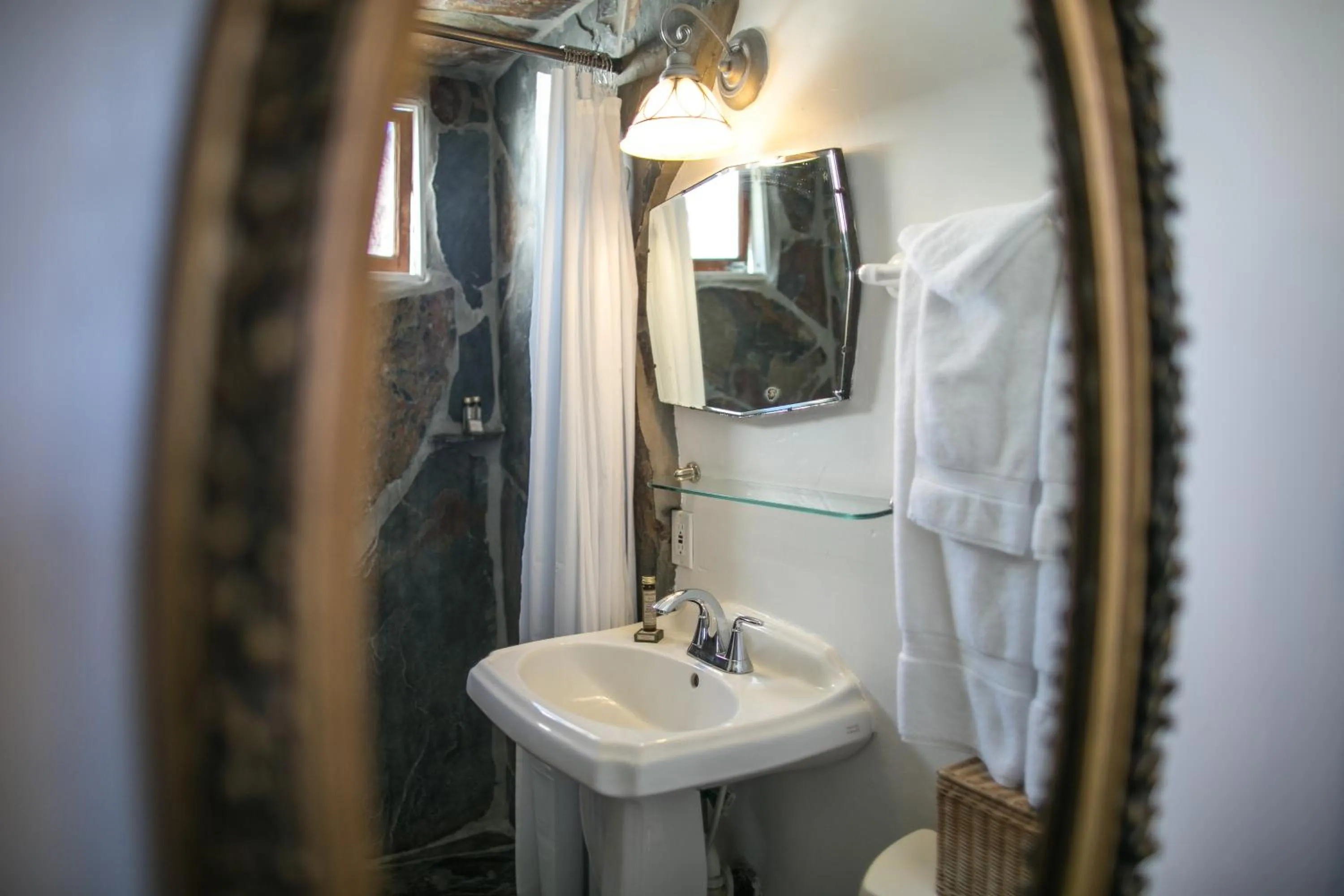 Toilet in Korakia Pensione