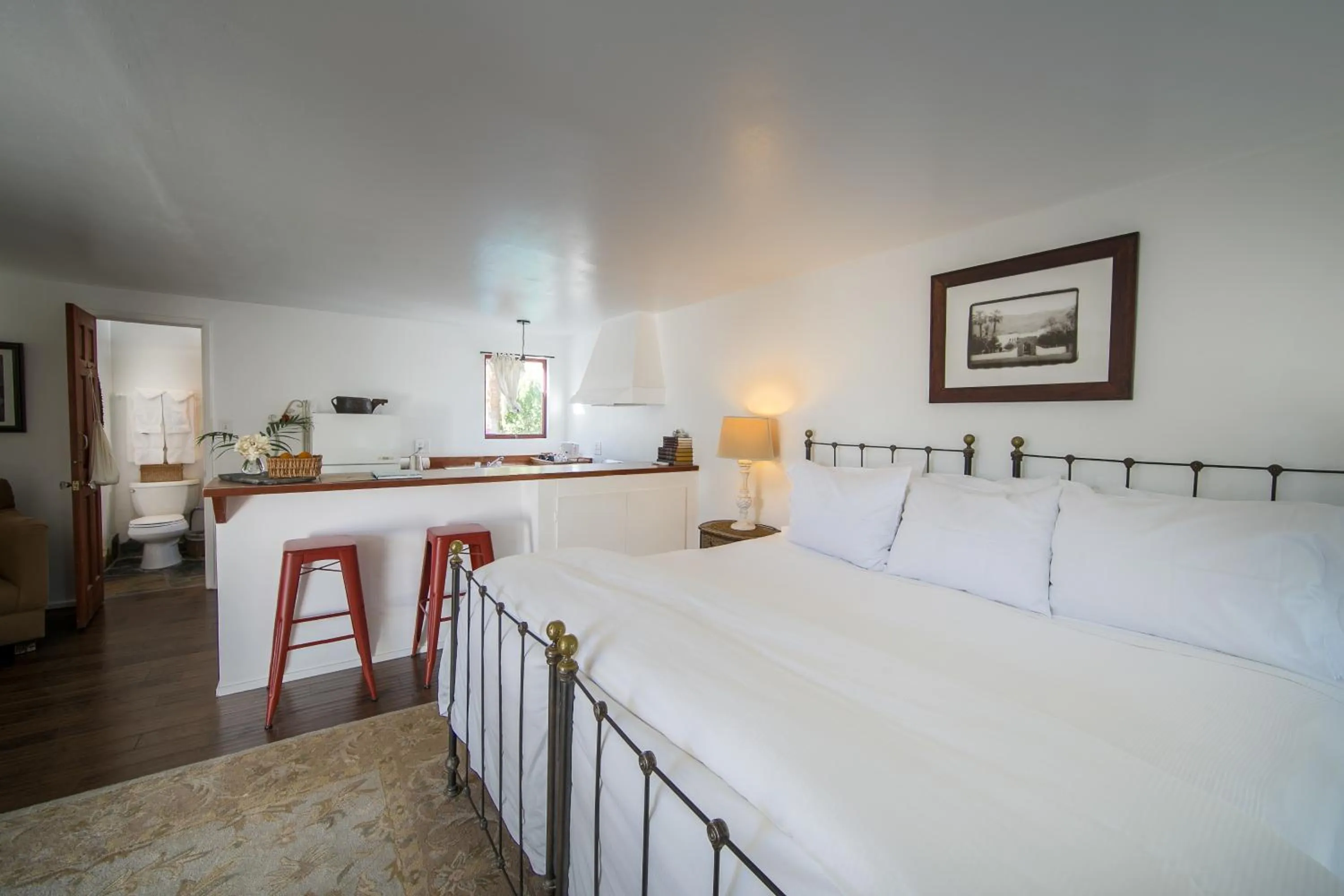 Photo of the whole room, Bed in Korakia Pensione