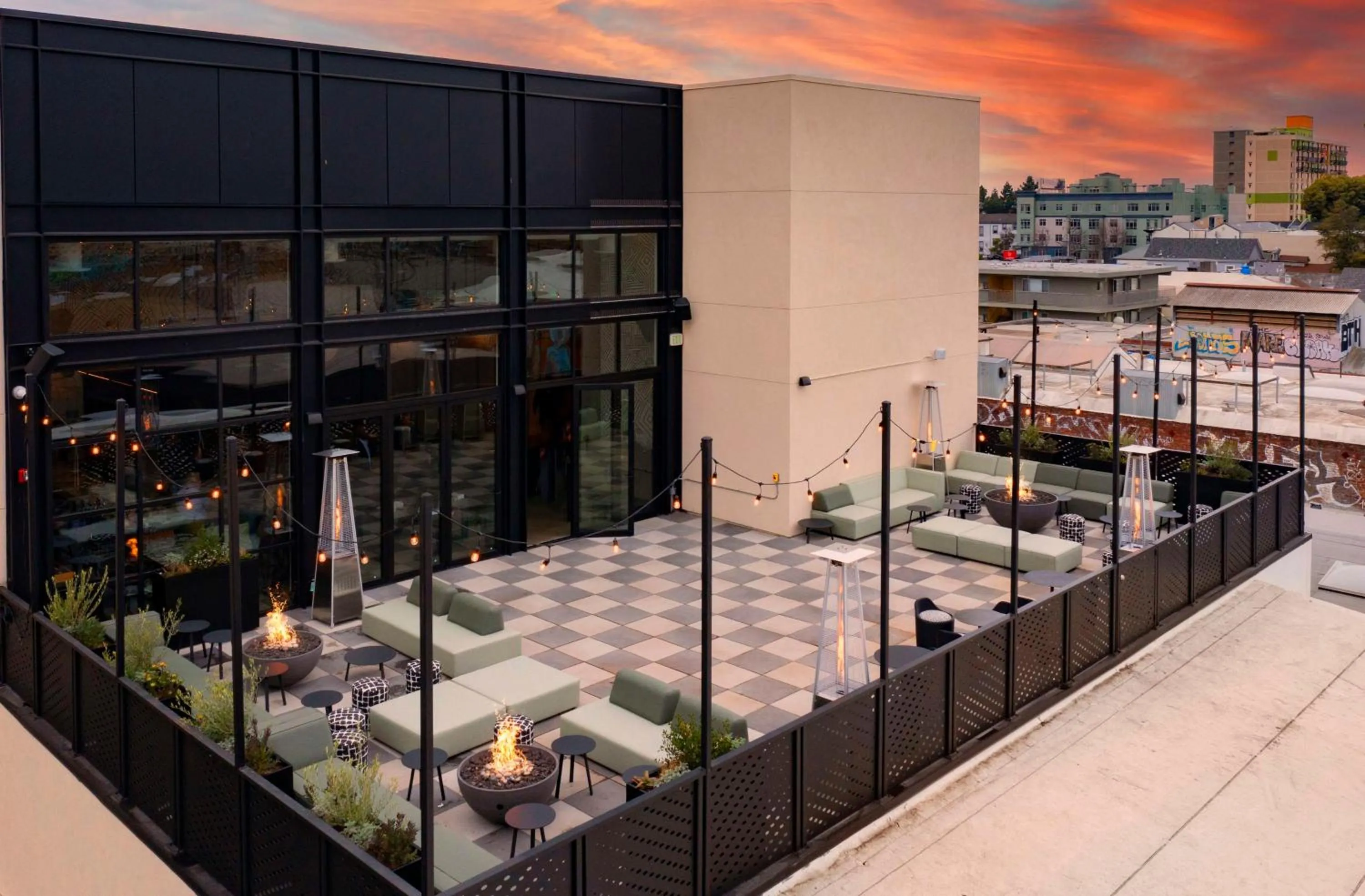 Lounge or bar in Kissel Uptown Oakland, in the Unbound Collection by Hyatt