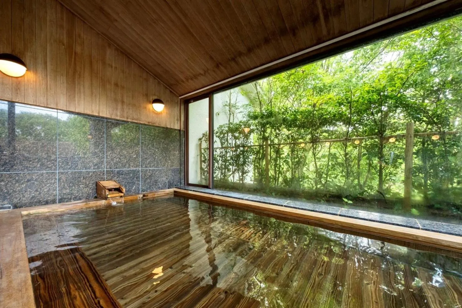 Public Bath in 伊豆高原温泉ホテル 森の泉