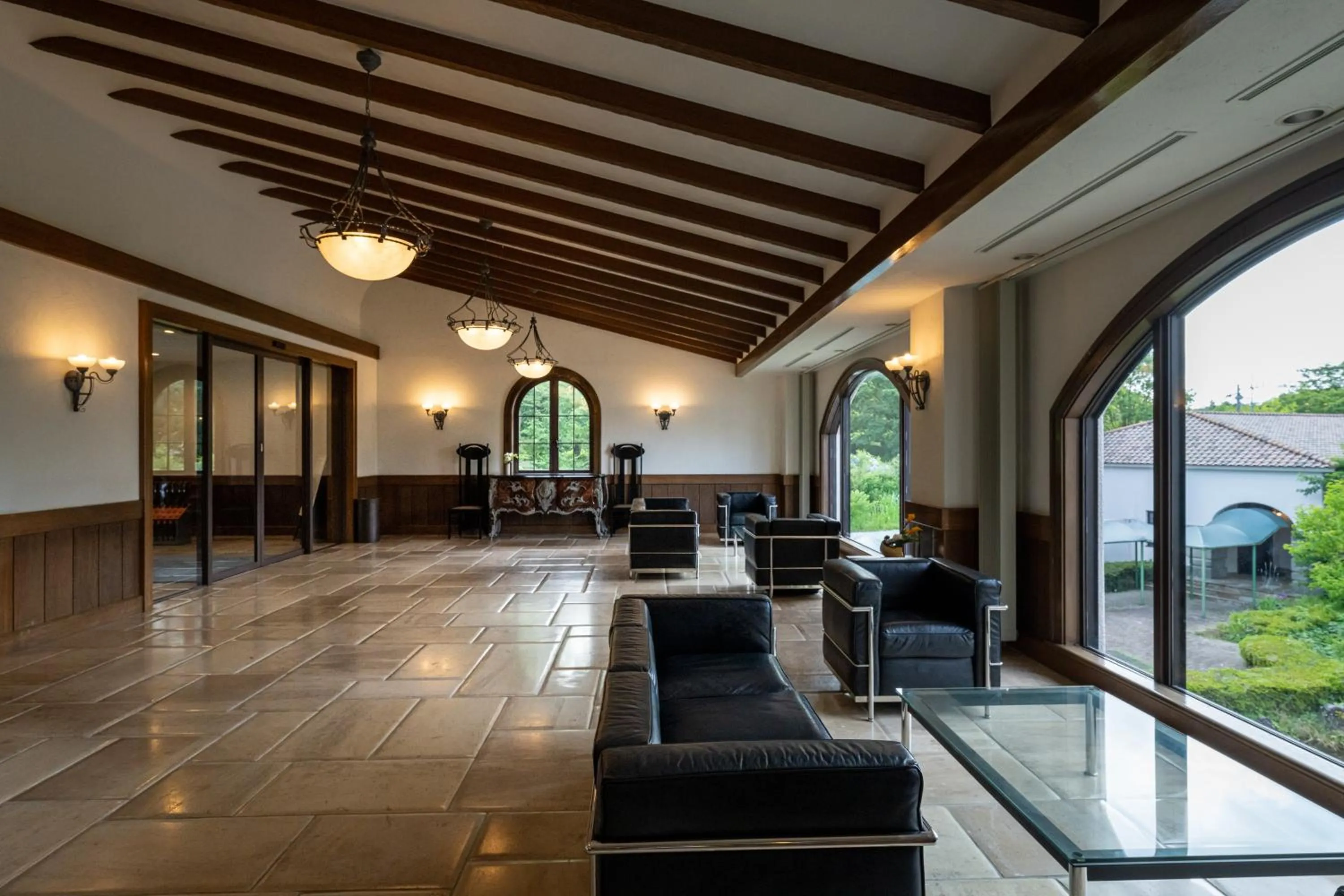 Lobby or reception in 伊豆高原温泉ホテル 森の泉