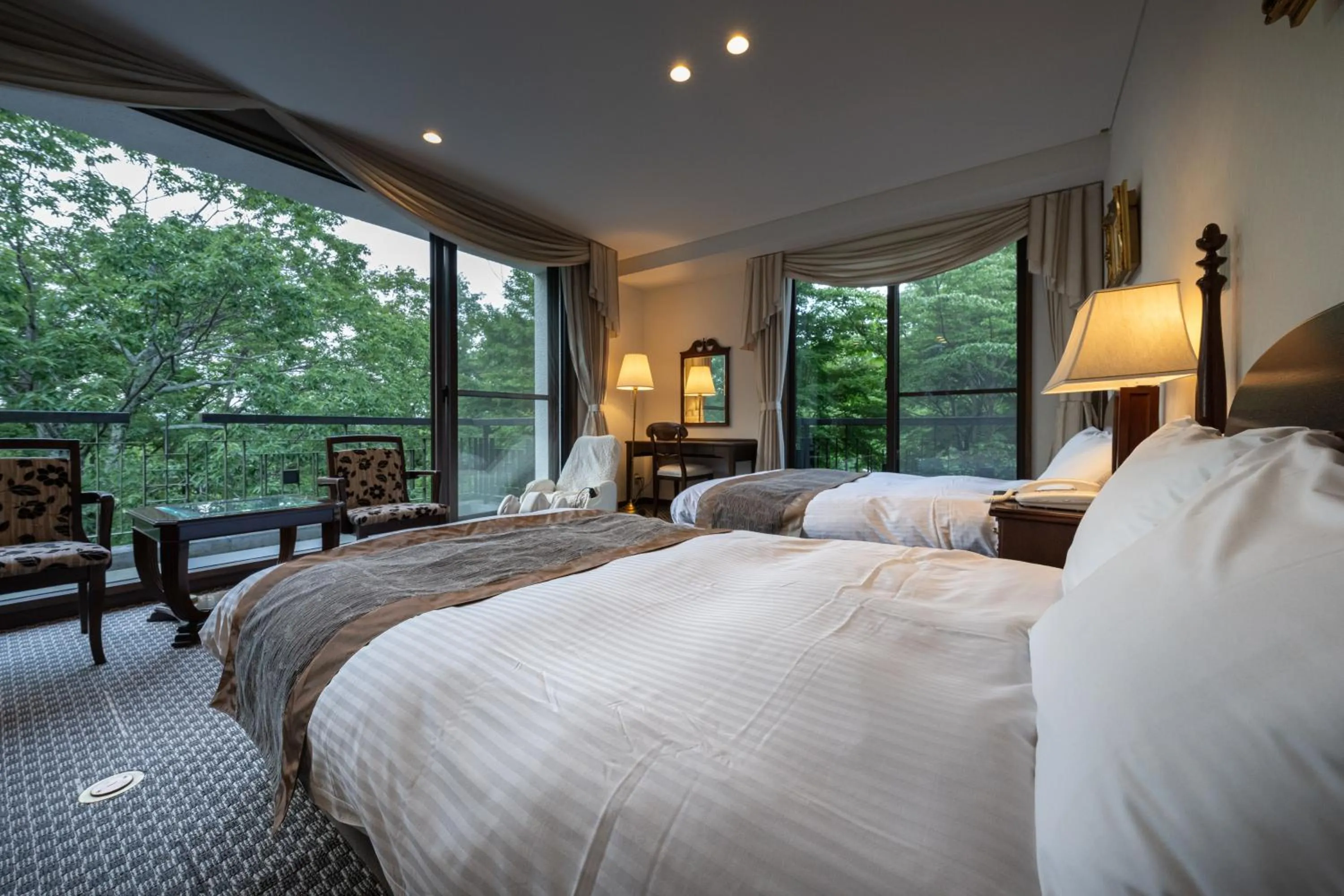 Photo of the whole room, Bed in 伊豆高原温泉ホテル 森の泉