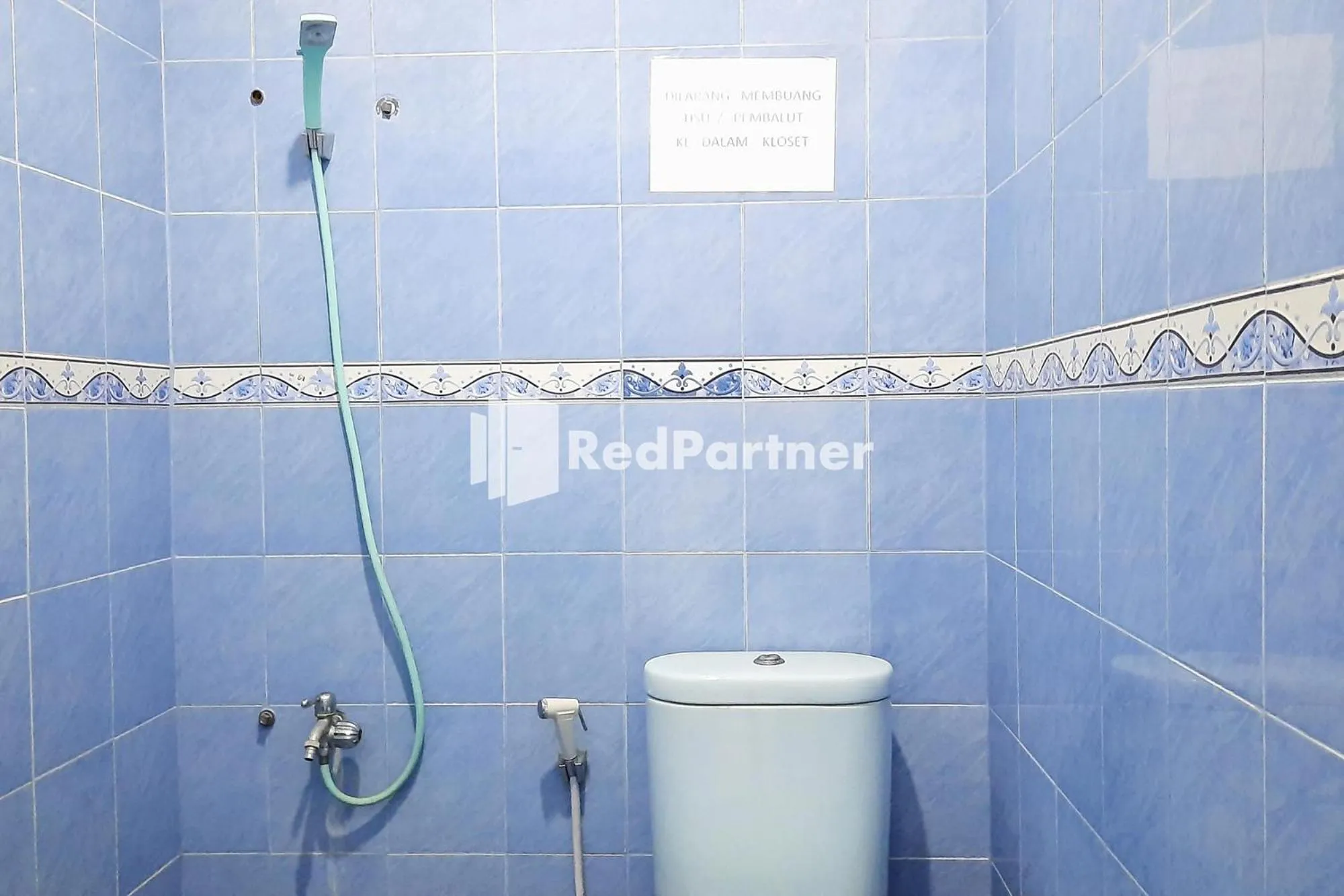 Bathroom in Roemah Proklamasi Syariah Mitra RedDoorz