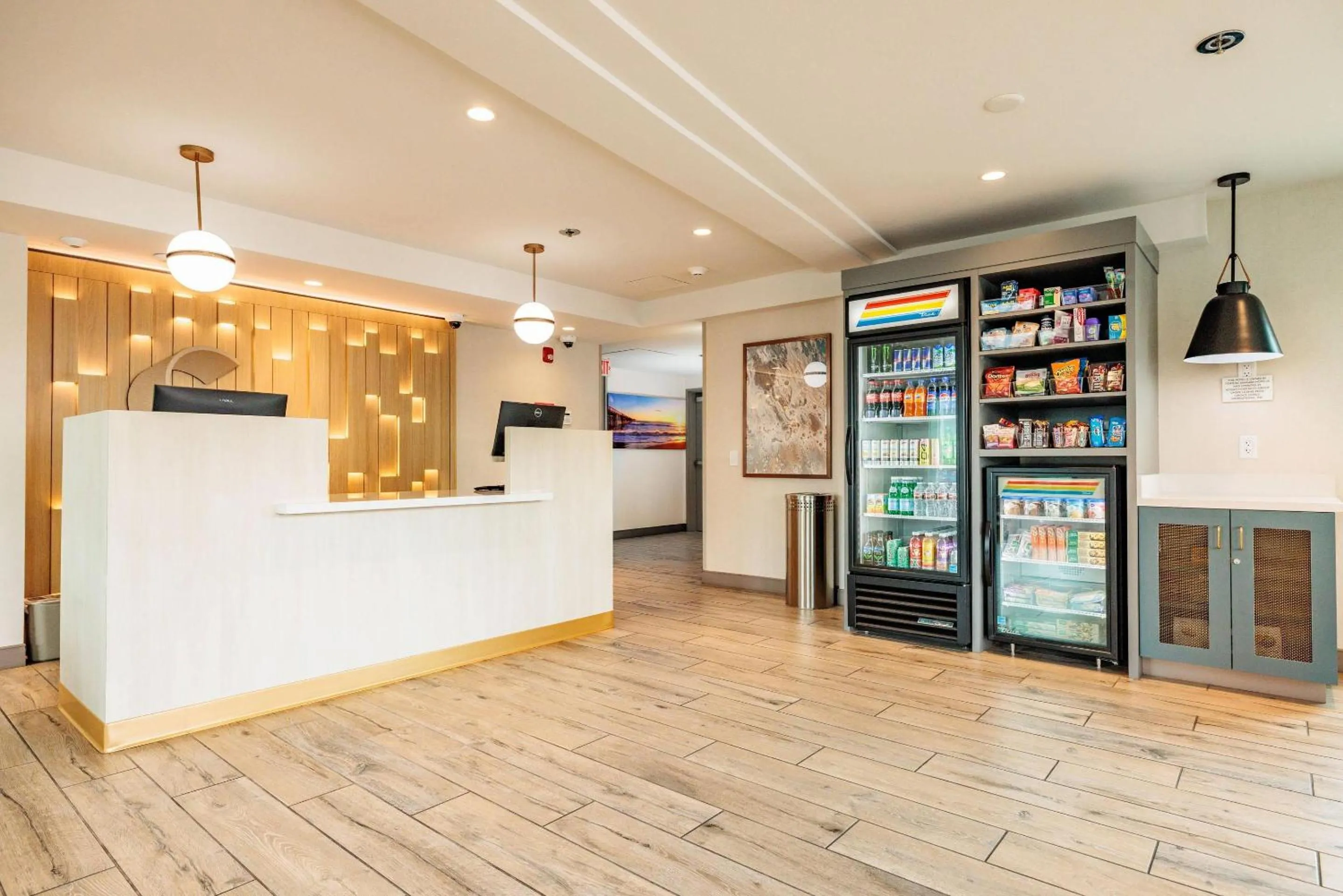 Lobby or reception in Comfort Inn & Suites Ventura Beach