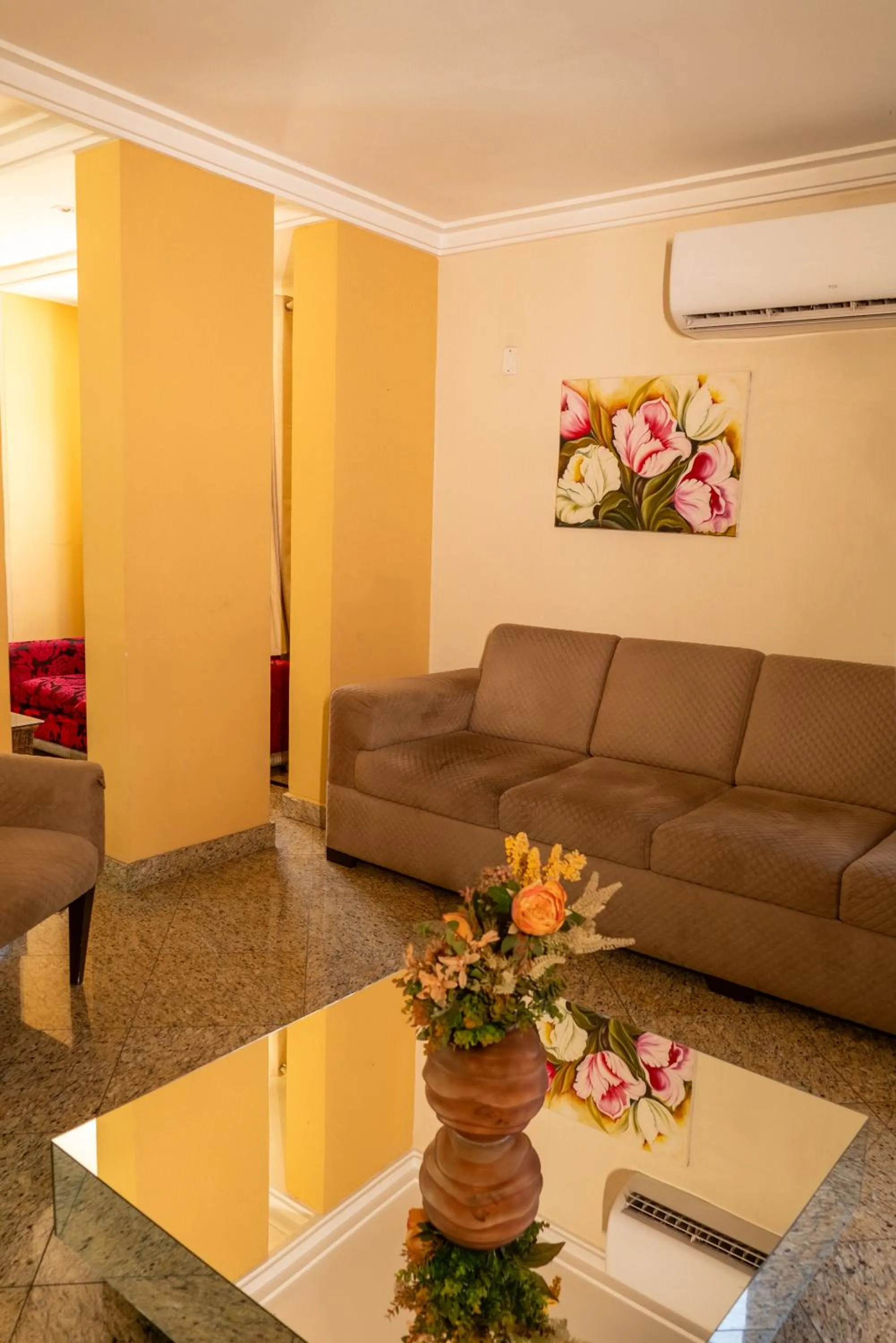 Crystal Plaza Hotel Marista