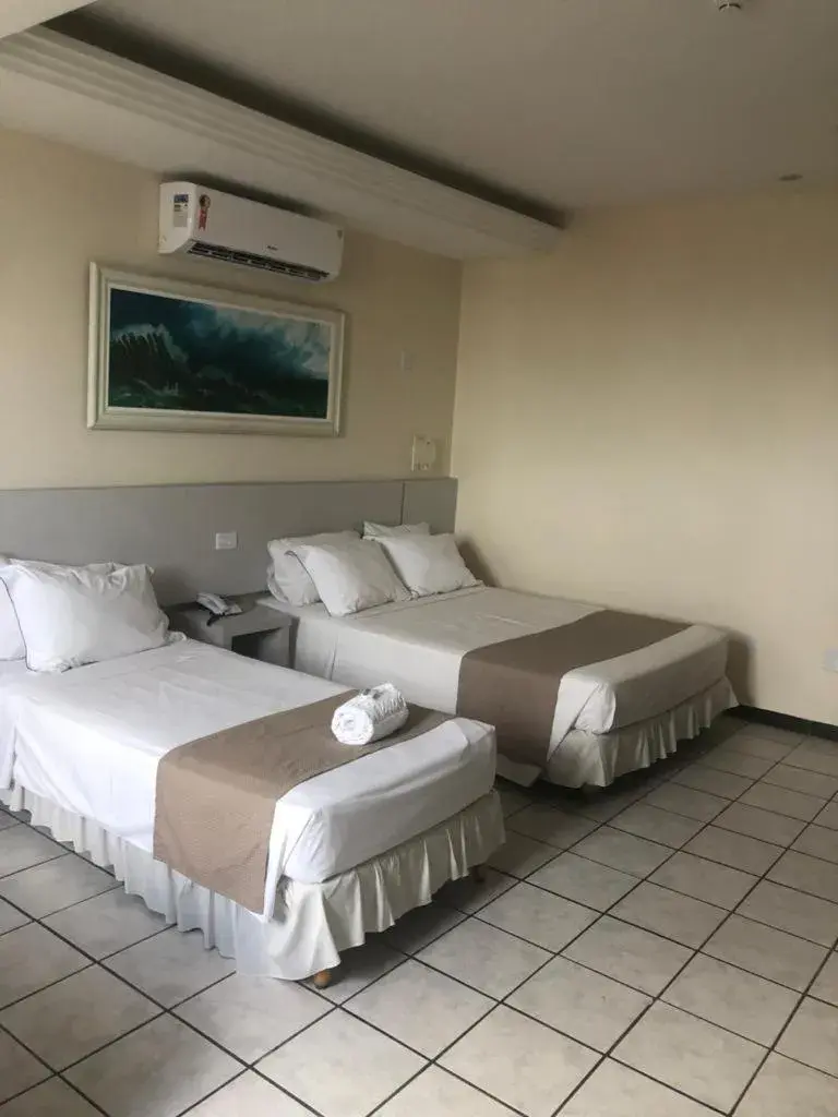 Luxury Triple Room in Alagoinhas Plaza Hotel Luxury Triple Room in Alagoinhas Plaza Hotel