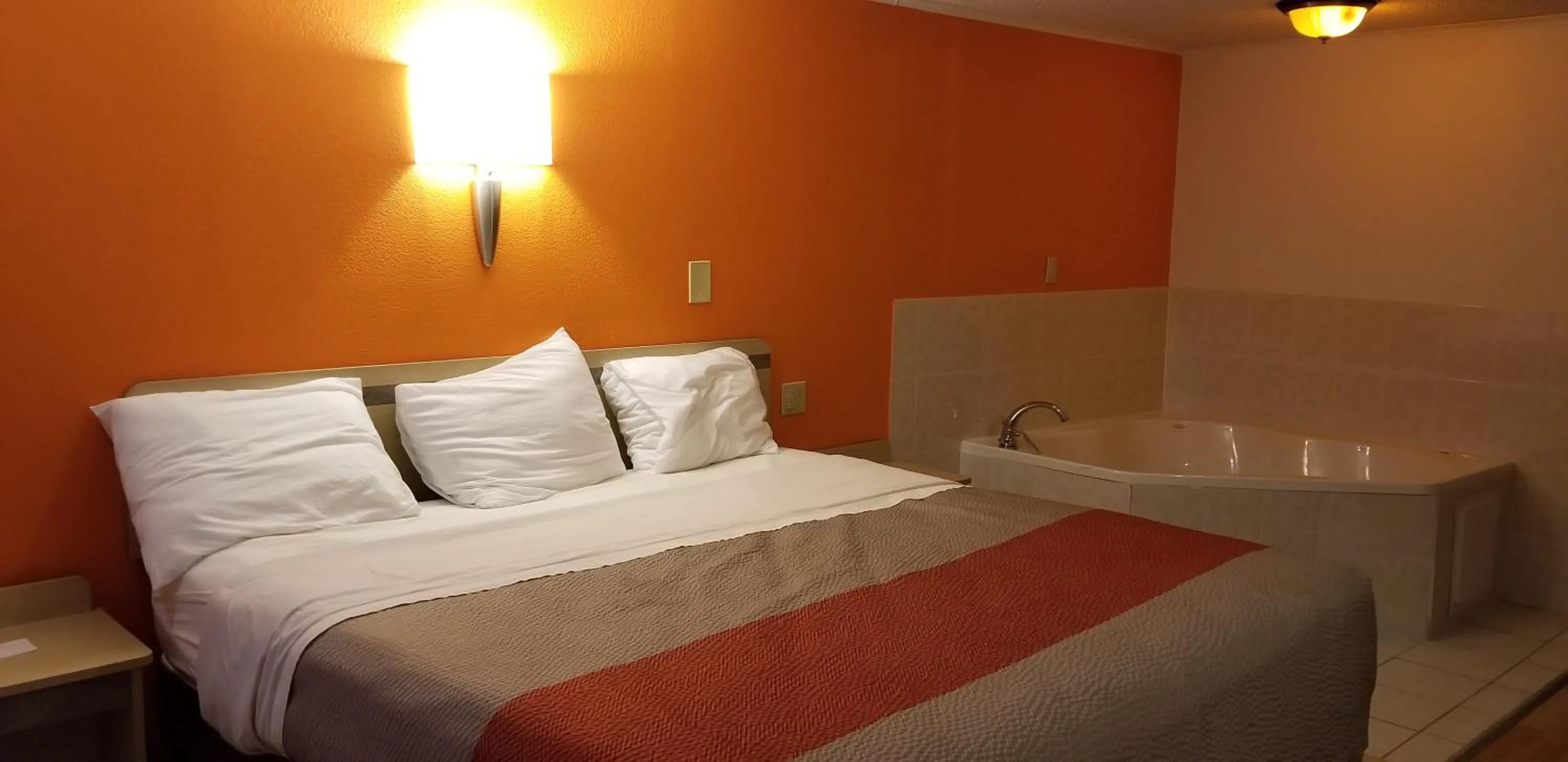 Photo of the whole room, Bed in FairBridge Inn Express London