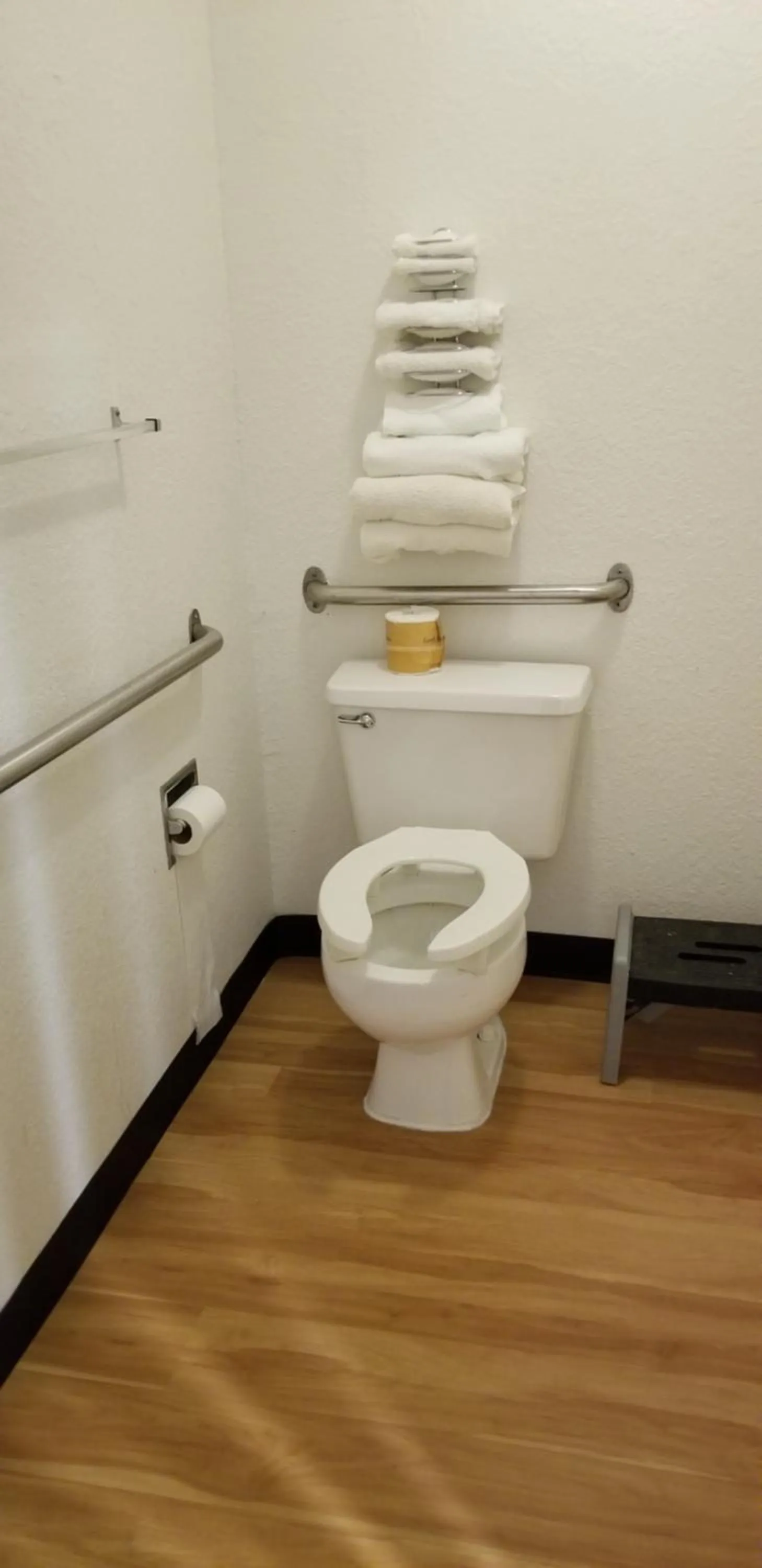 Bathroom in FairBridge Inn Express London