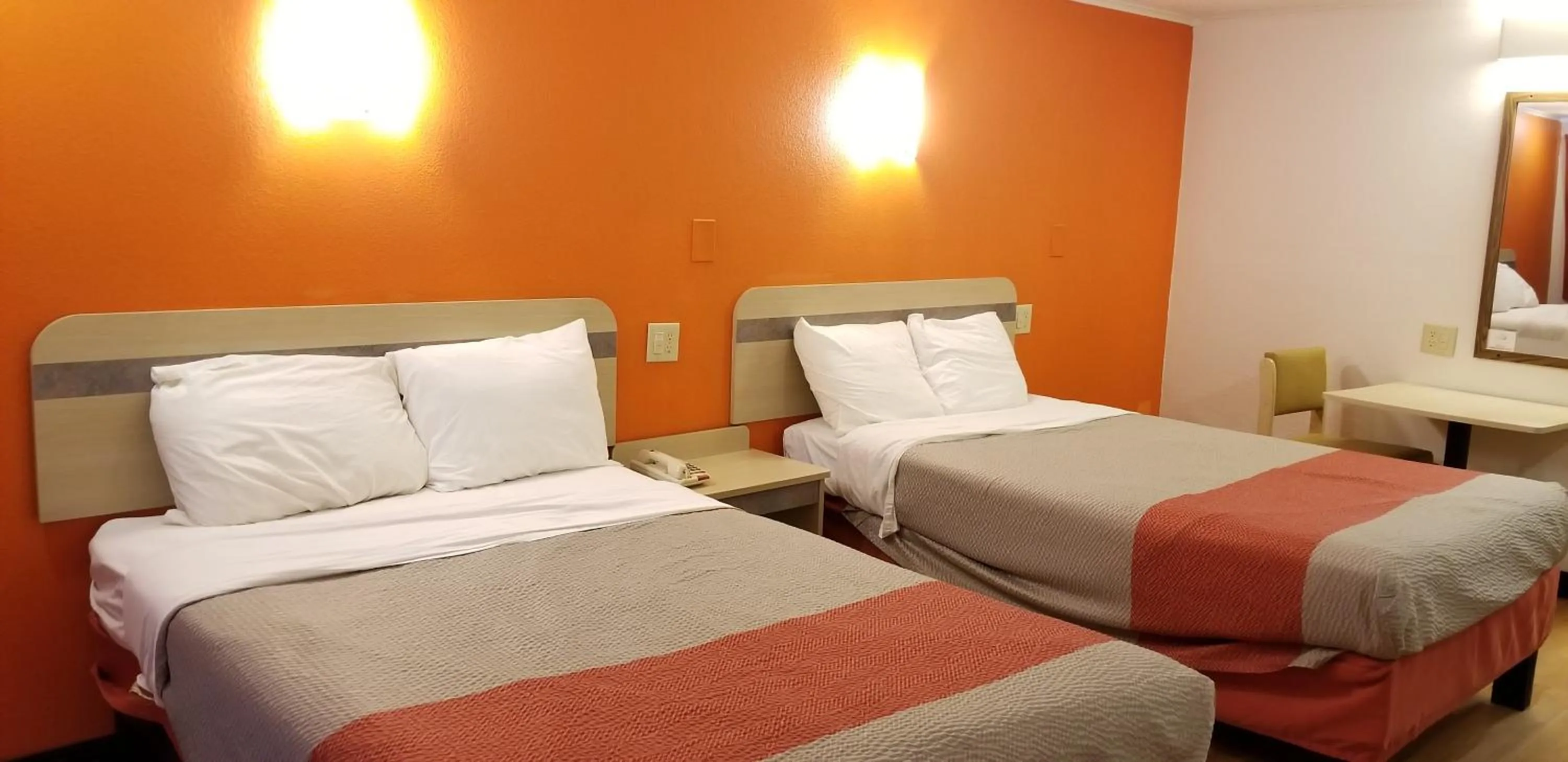 Bedroom, Bed in FairBridge Inn Express London