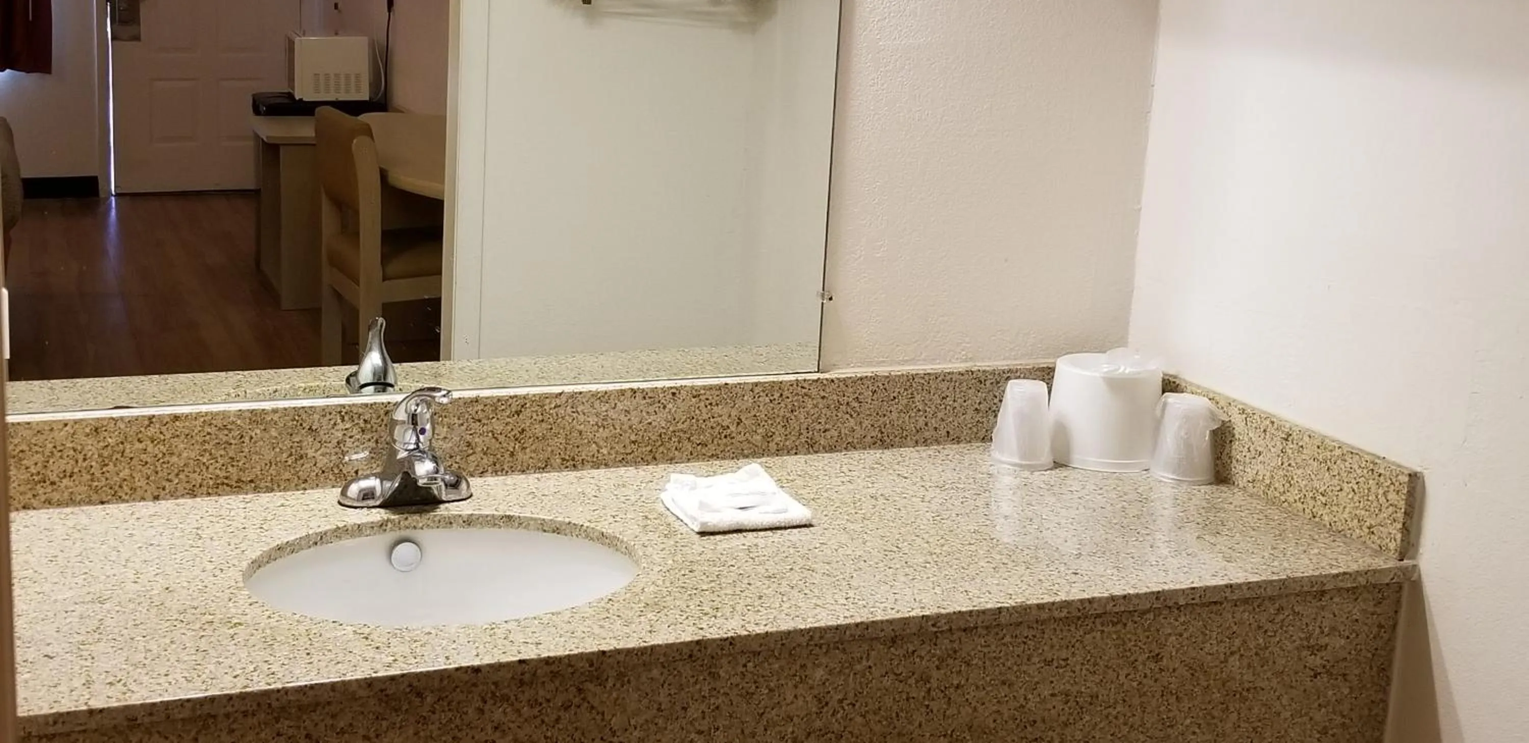 Bathroom in FairBridge Inn Express London