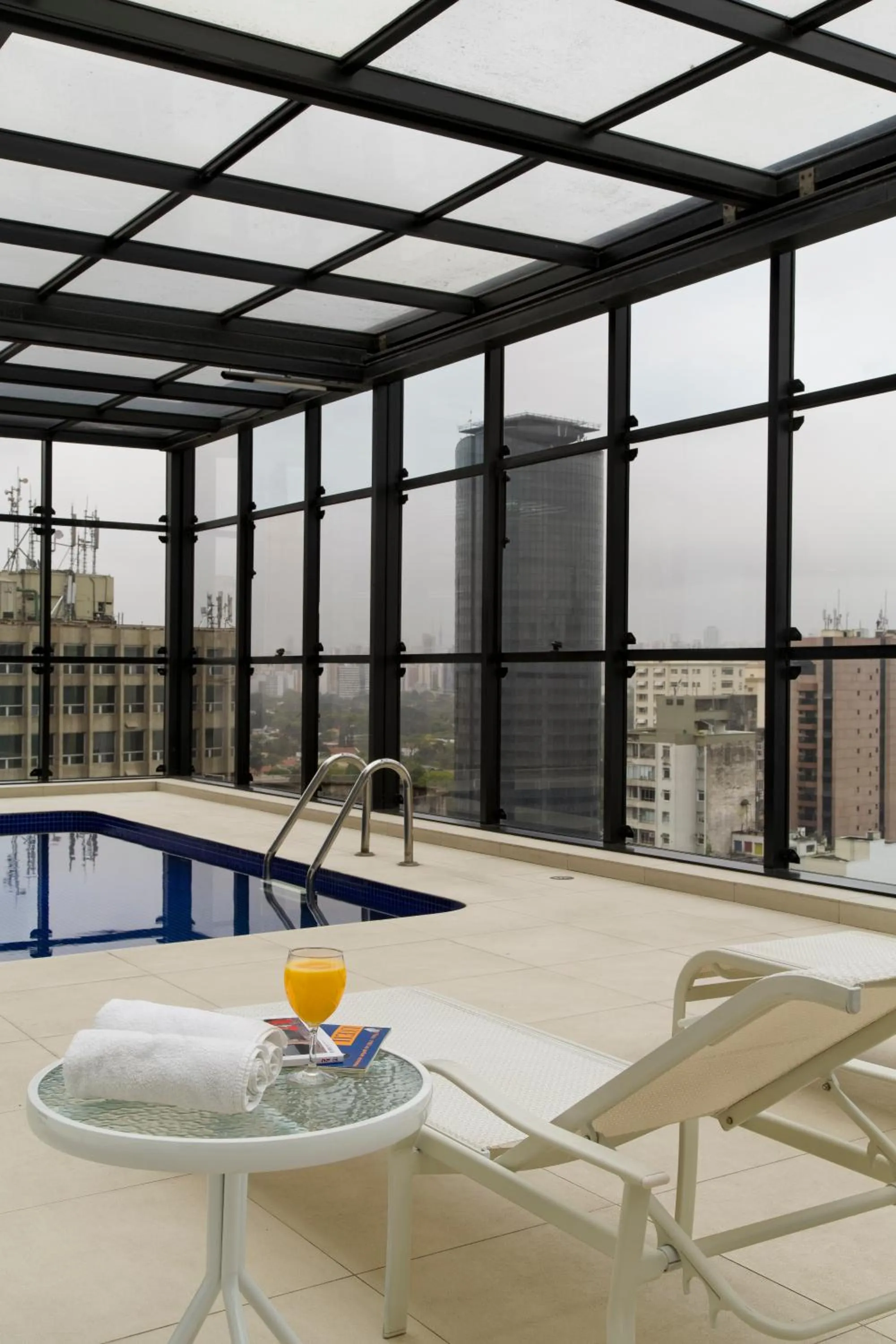 Swimming pool in Address São Paulo Faria Lima by Intercity