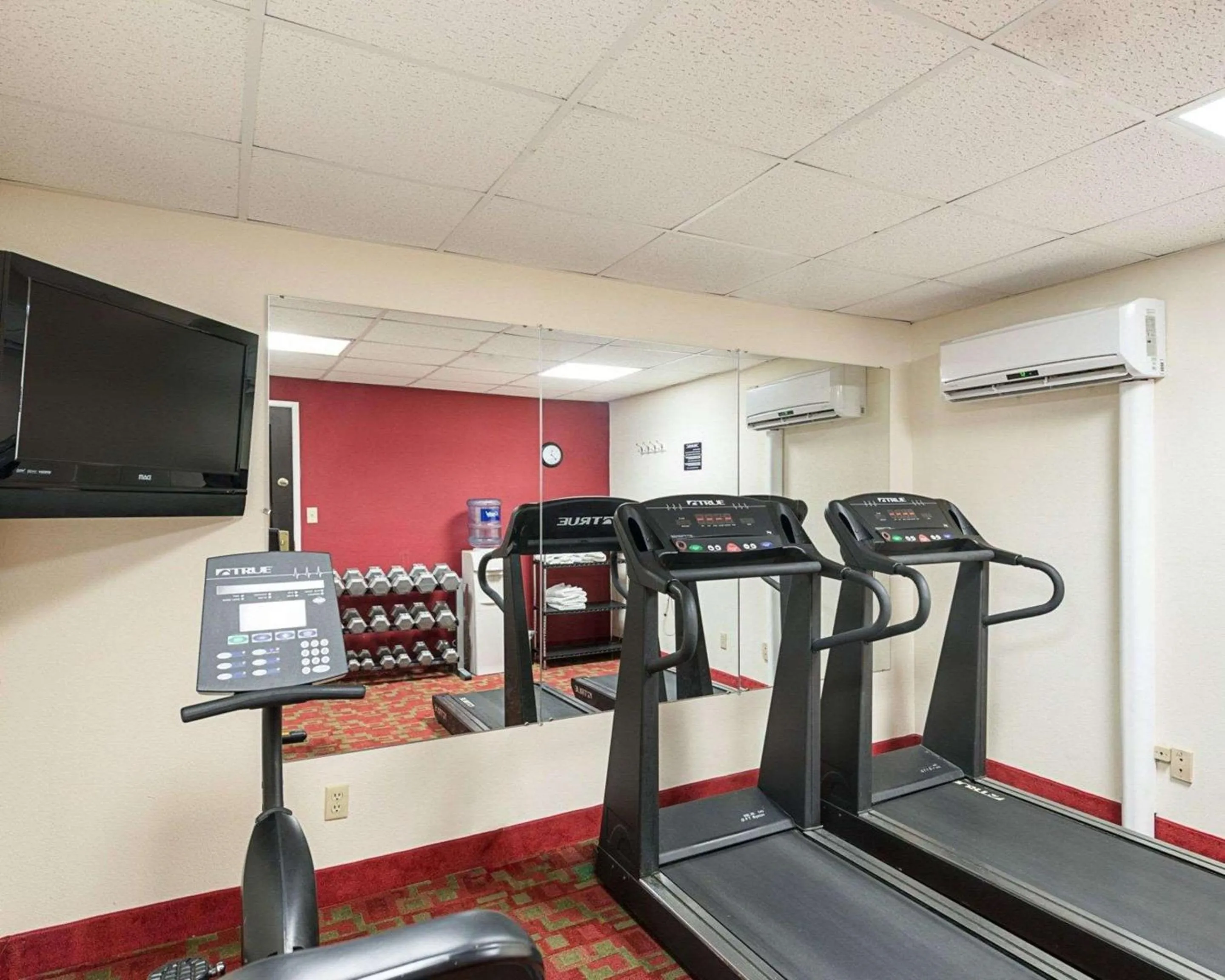 Fitness centre/facilities in Remembrance Inn